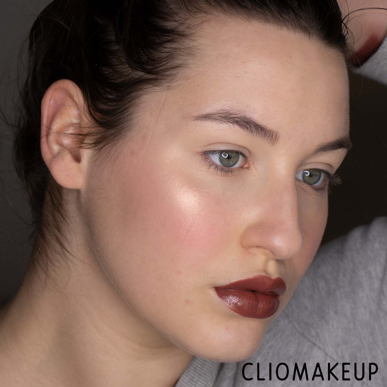 cliomakeup-recensione-palette-illuminanti-MAC-Extra-Dimension-Skinfinish-Trio-Galaxy-Glow-11