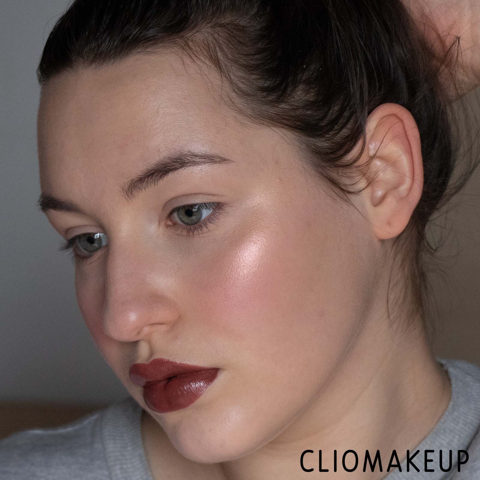 cliomakeup-recensione-palette-illuminanti-MAC-Extra-Dimension-Skinfinish-Trio-Galaxy-Glow-12