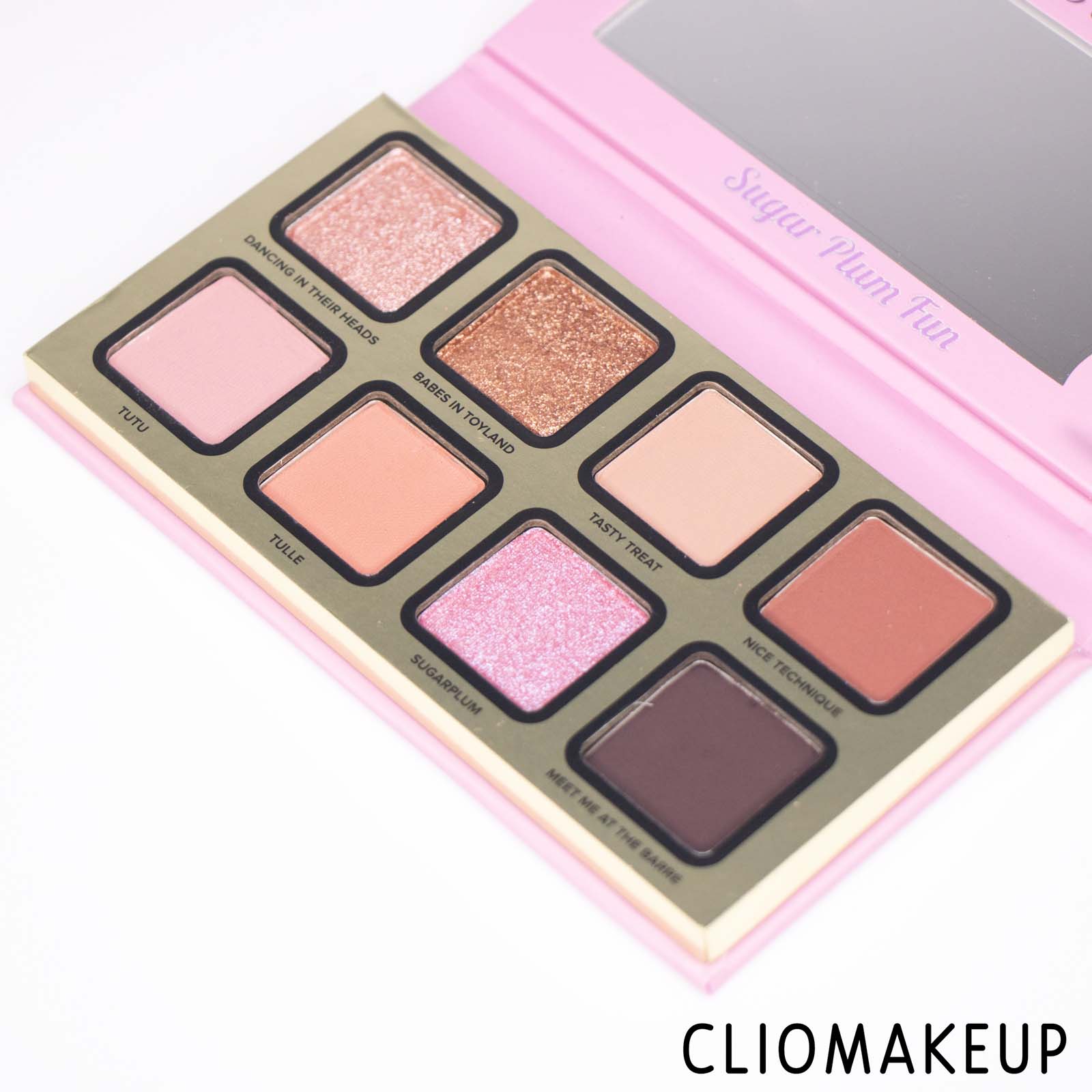 cliomakeup-recensione-palette-too-faced-sugar-plum-fun-limited-edition-eyeshadow-palette-5