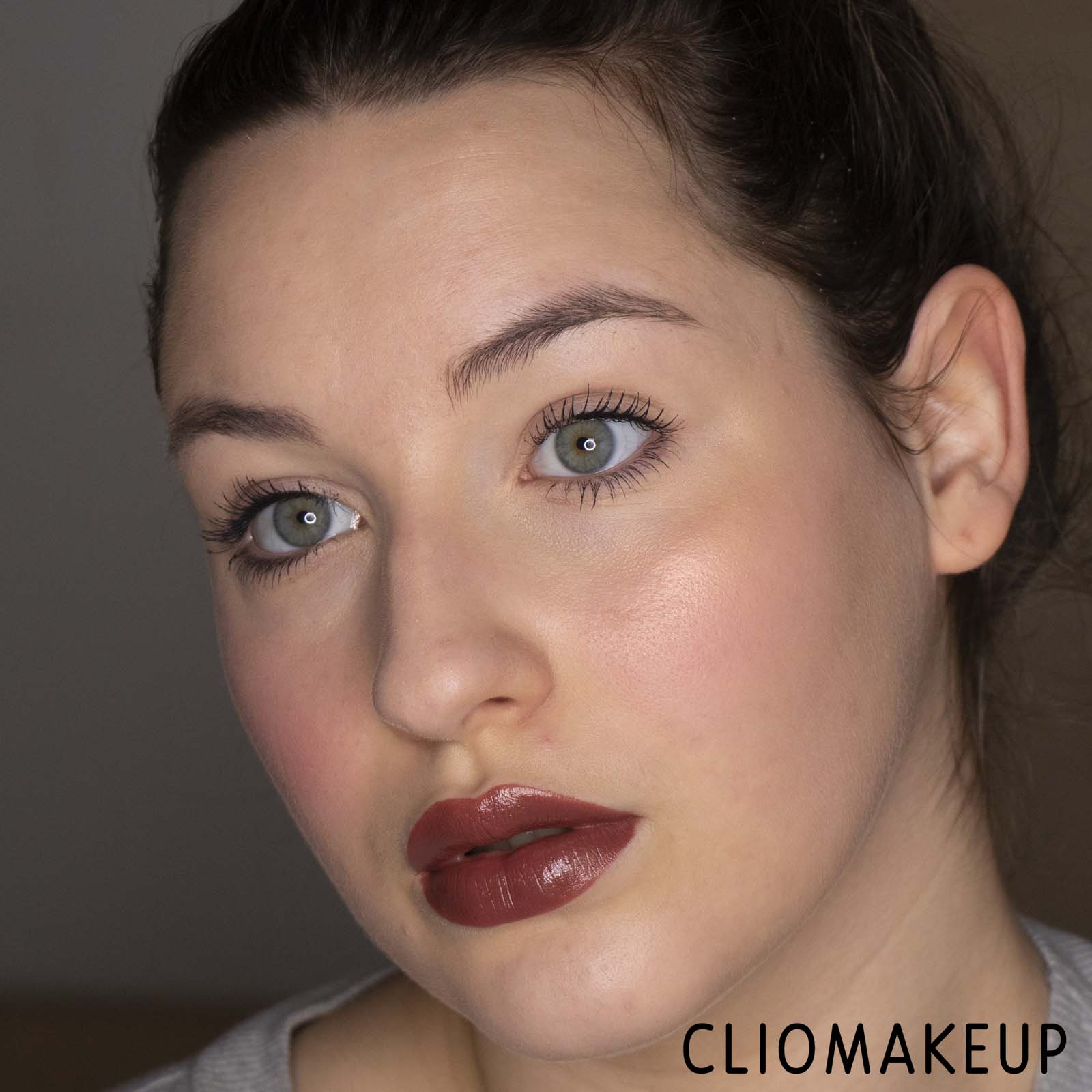 cliomakeup-recensione-rossetto-charlotte-tilbury-kissing-satin-lipstick-12