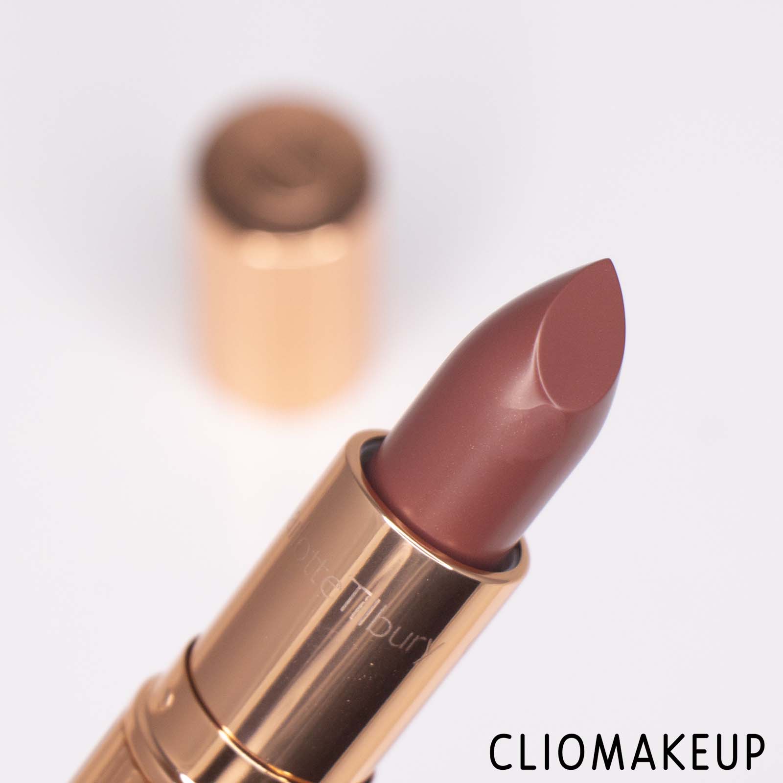 cliomakeup-recensione-rossetto-charlotte-tilbury-kissing-satin-lipstick-5