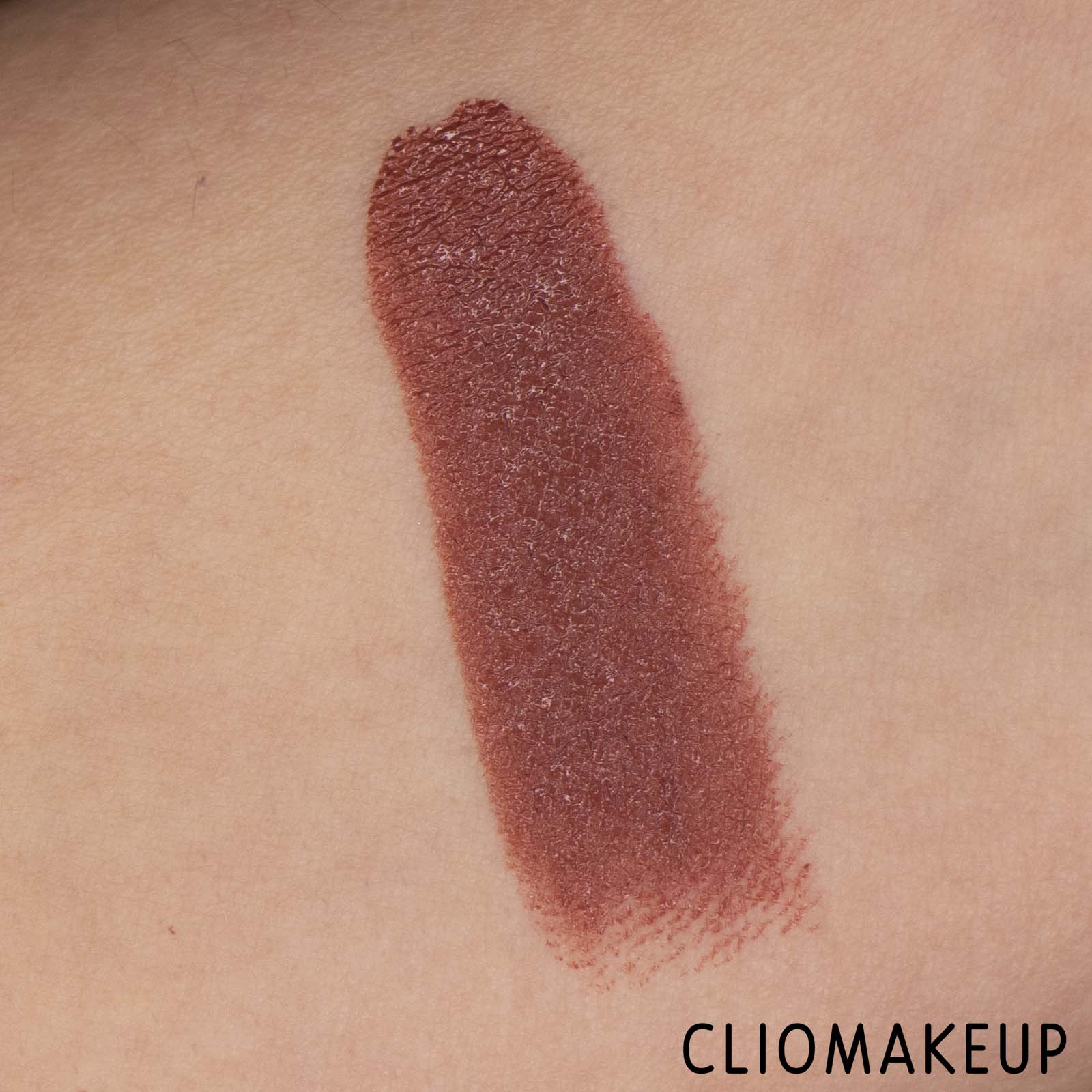 cliomakeup-recensione-rossetto-charlotte-tilbury-kissing-satin-lipstick-7