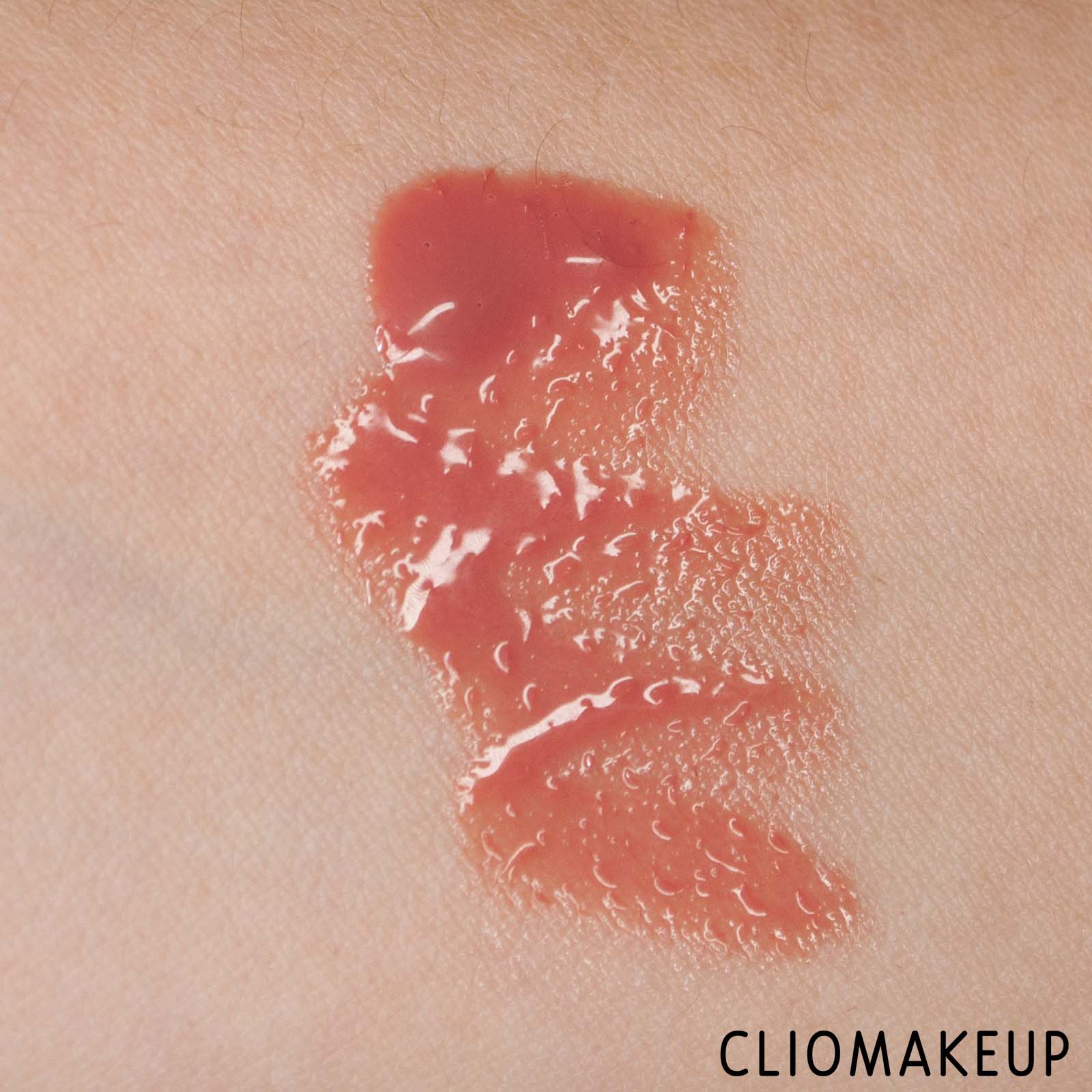 cliomakeup-recensione-rossetto-fenty-beauty-gloss-bomb-cream-color-drip-lip-cream-7