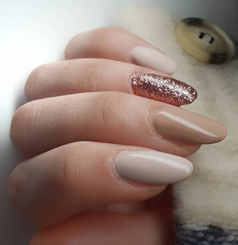 cliomakeup-unghie-glitter-rose-gold-teamclio-6