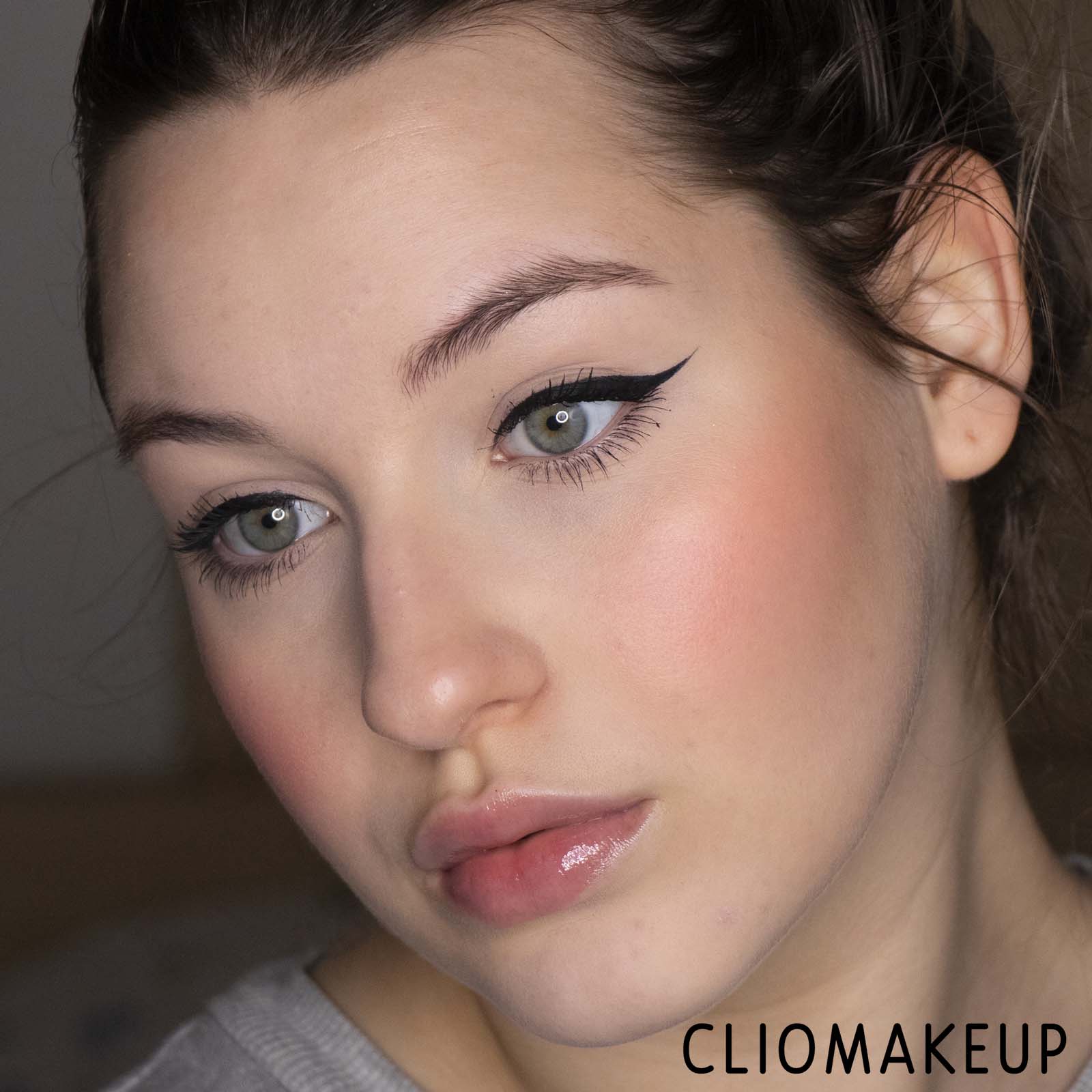 cliomakeup-recensione-blush-Patrick-Ta-Major-Beauty-Headlines-Double-Take-Cream-E-Powder-Blush-15