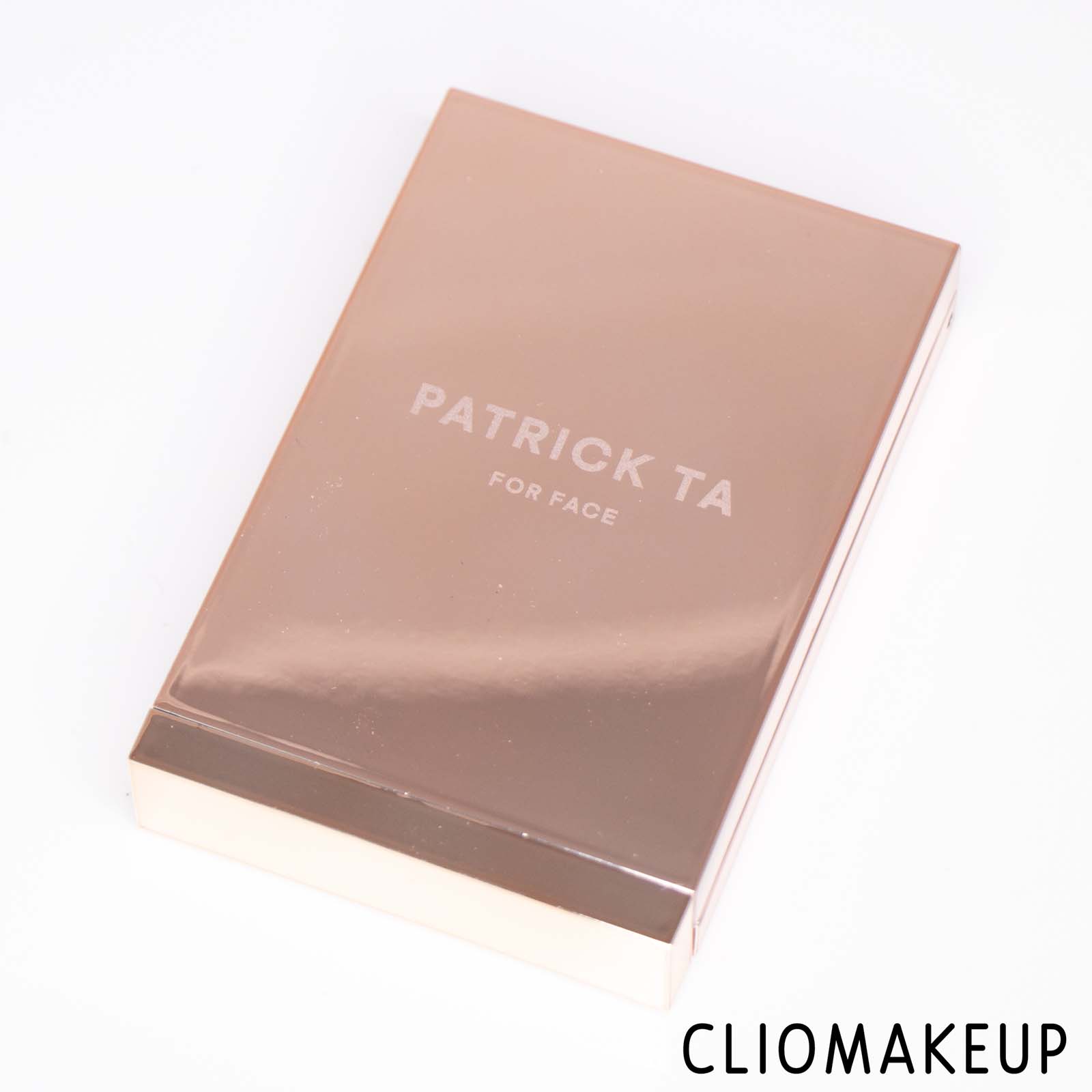 cliomakeup-recensione-blush-Patrick-Ta-Major-Beauty-Headlines-Double-Take-Cream-E-Powder-Blush-4