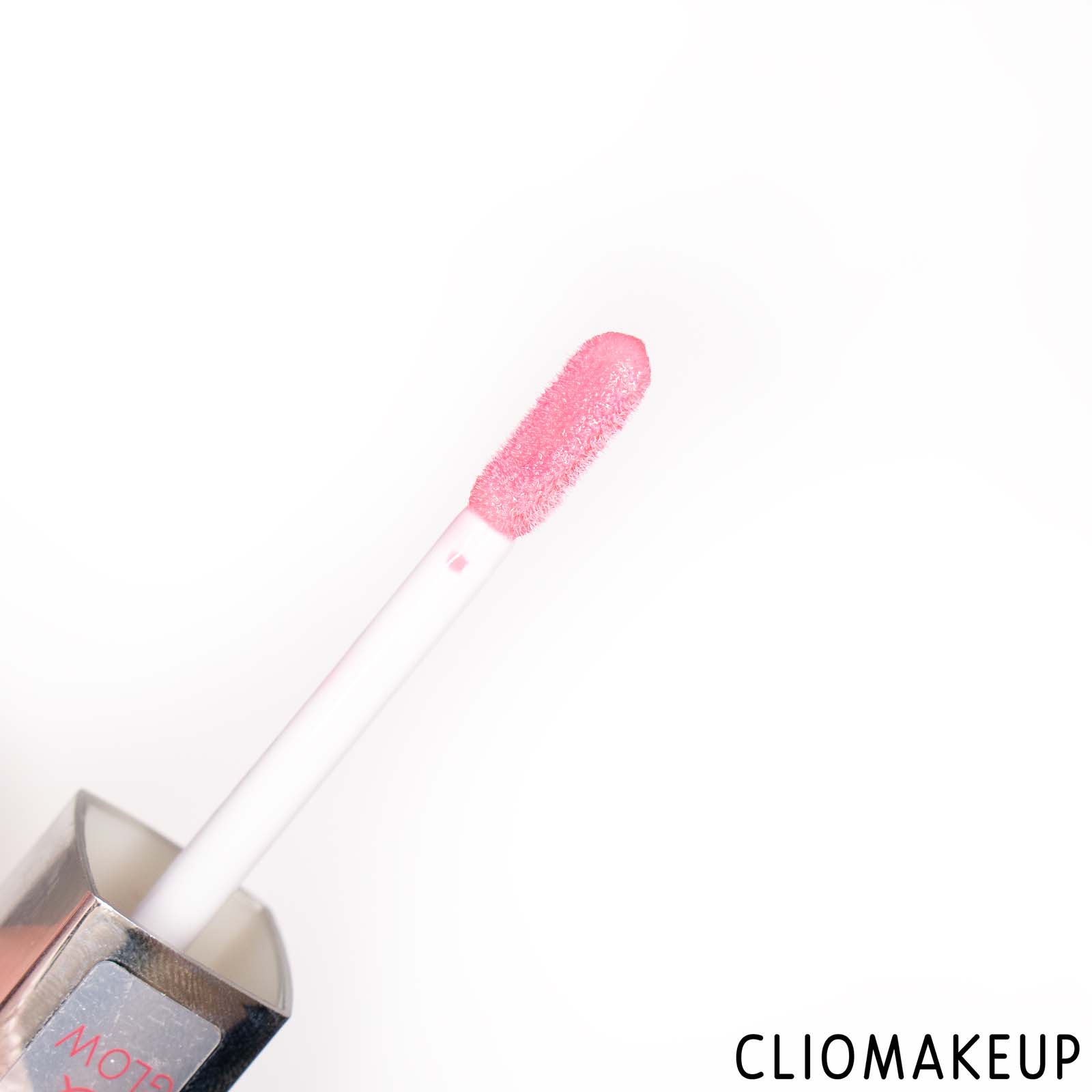 cliomakeup-recensione-catrice-volumizing-tint-e-glow-lip-booster-5