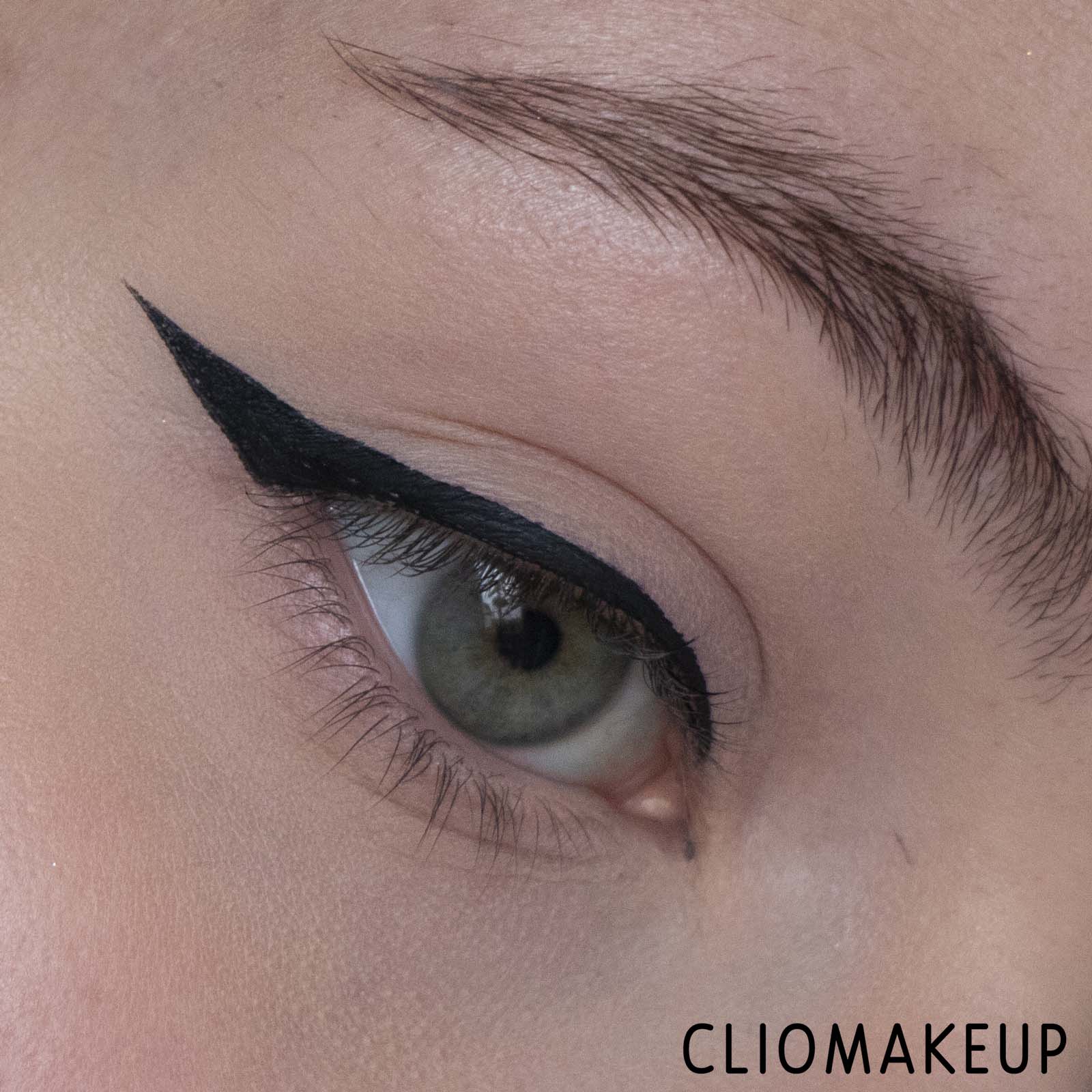 cliomakeup-recensione-eyeliner-Catrice-Clean-Id-Eyeliner-10