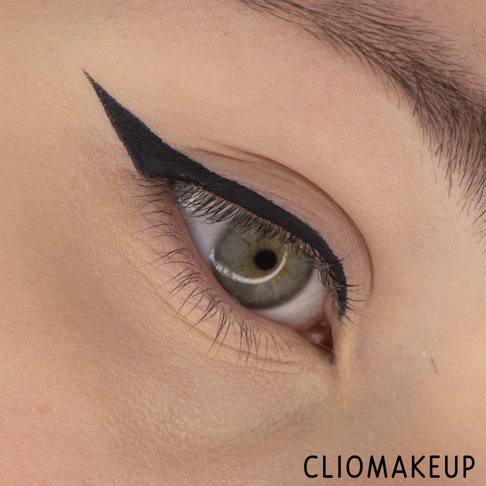 cliomakeup-recensione-eyeliner-Catrice-Clean-Id-Eyeliner-11