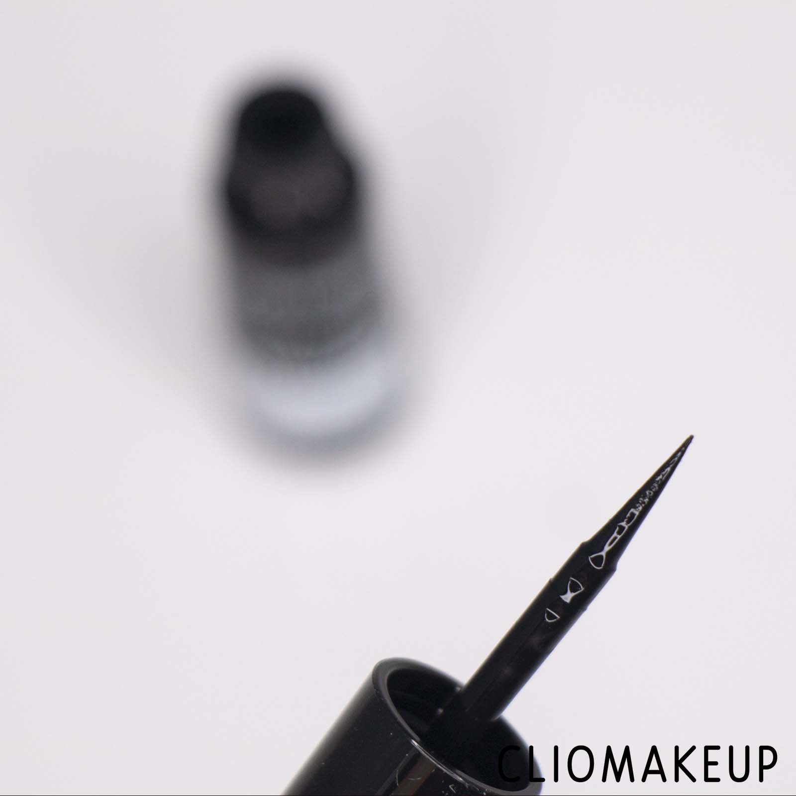 cliomakeup-recensione-eyeliner-Catrice-Clean-Id-Eyeliner-5