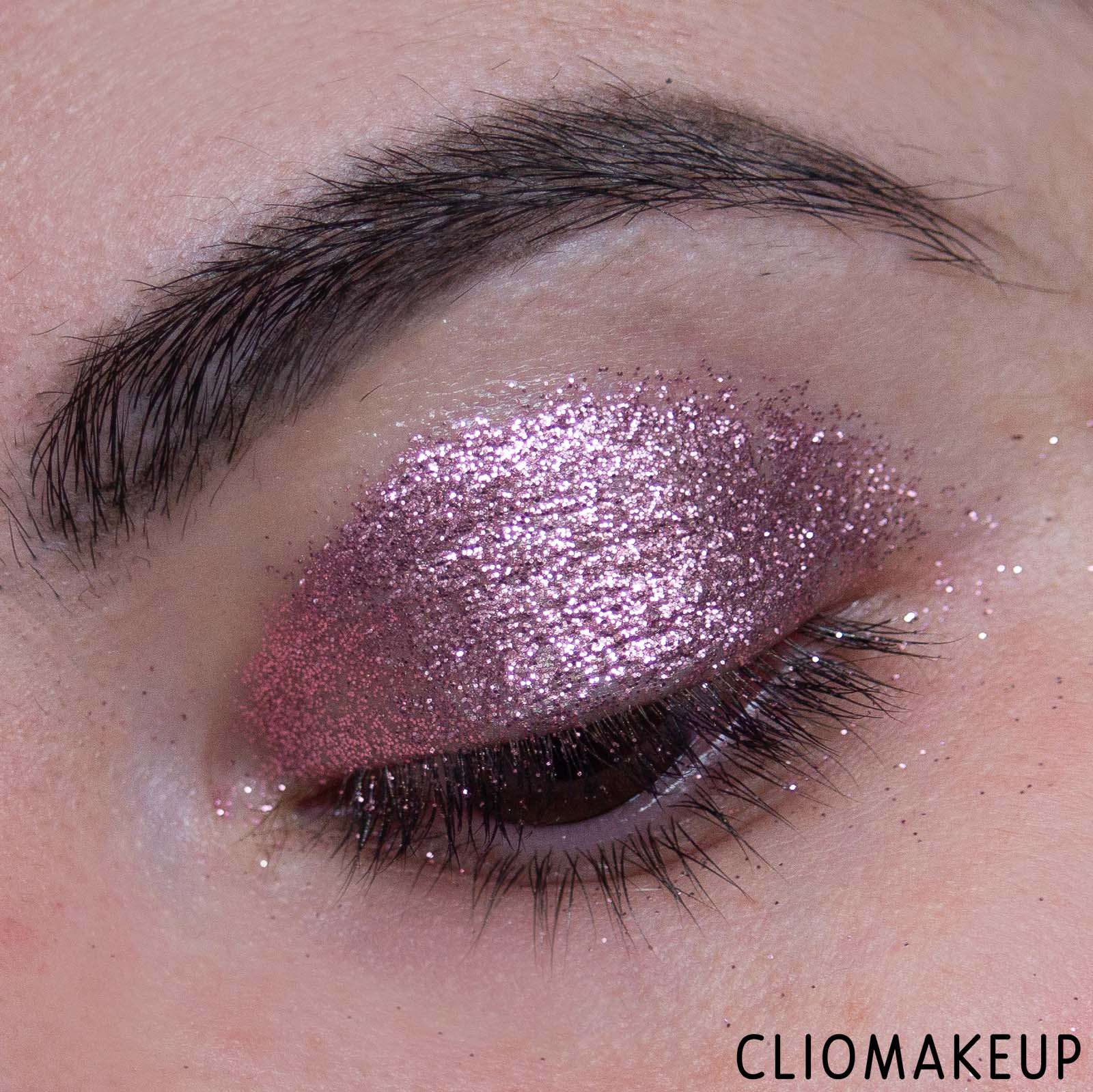 cliomakeup-recensione-glitter-wycon-love-yourself-indivisible-glitter-and-adhesive-wax-12