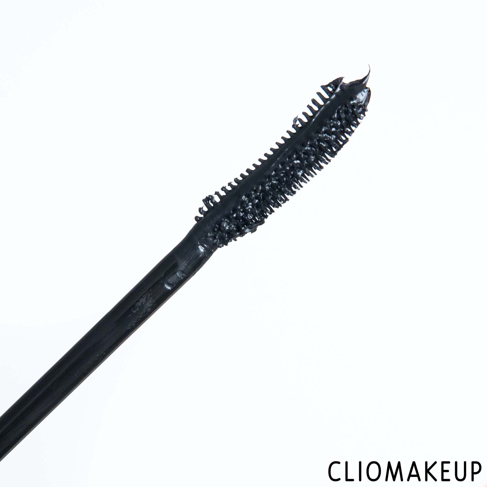 cliomakeup-recensione-mascara-astra-gorgeous-curls-hi-curling-mascara-5