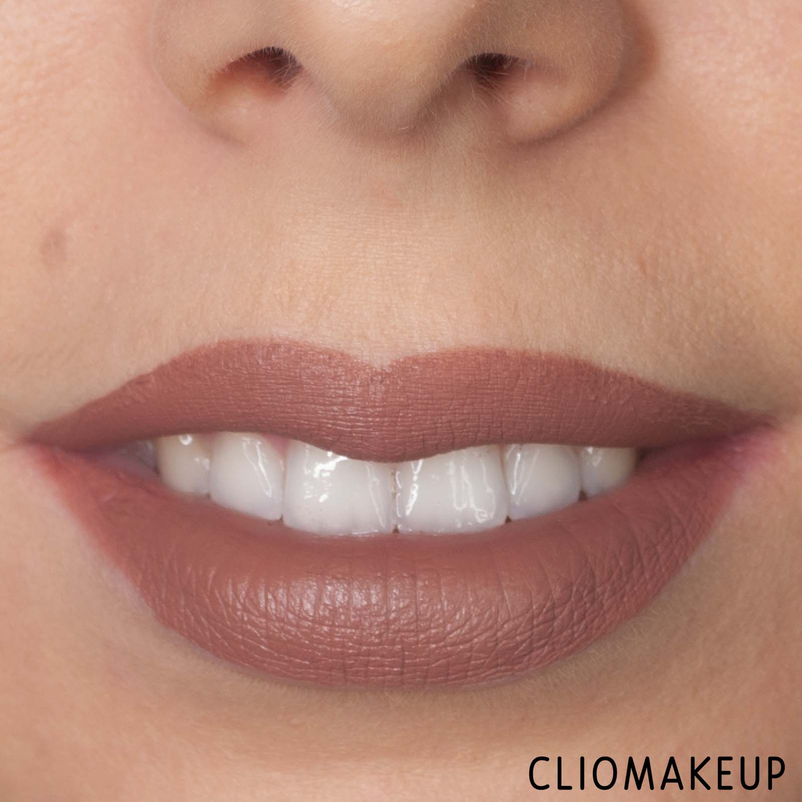 cliomakeup-recensione-rossetto-nyx-shine-loud-lip-color-13