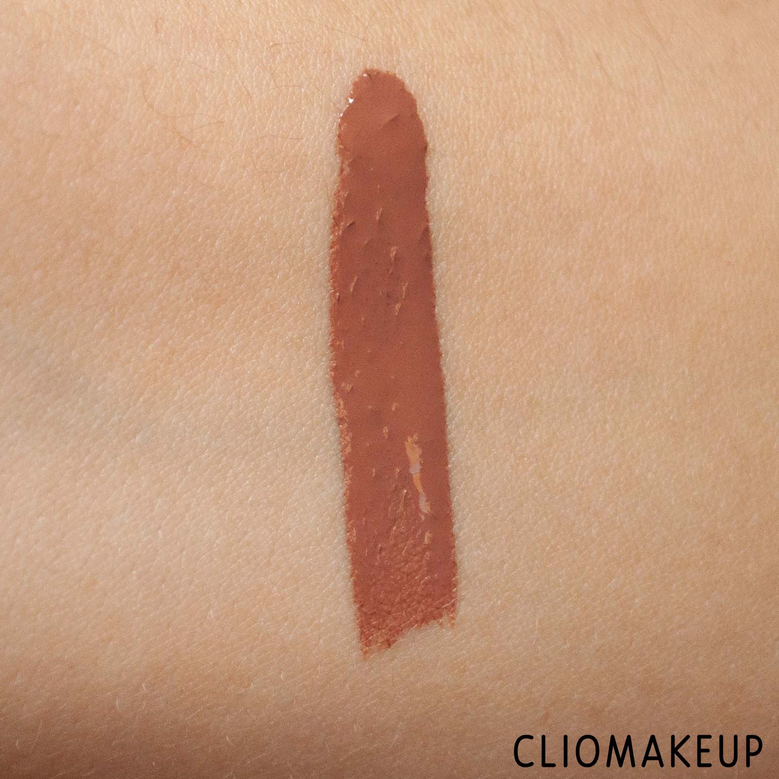 cliomakeup-recensione-rossetto-nyx-shine-loud-lip-color-6