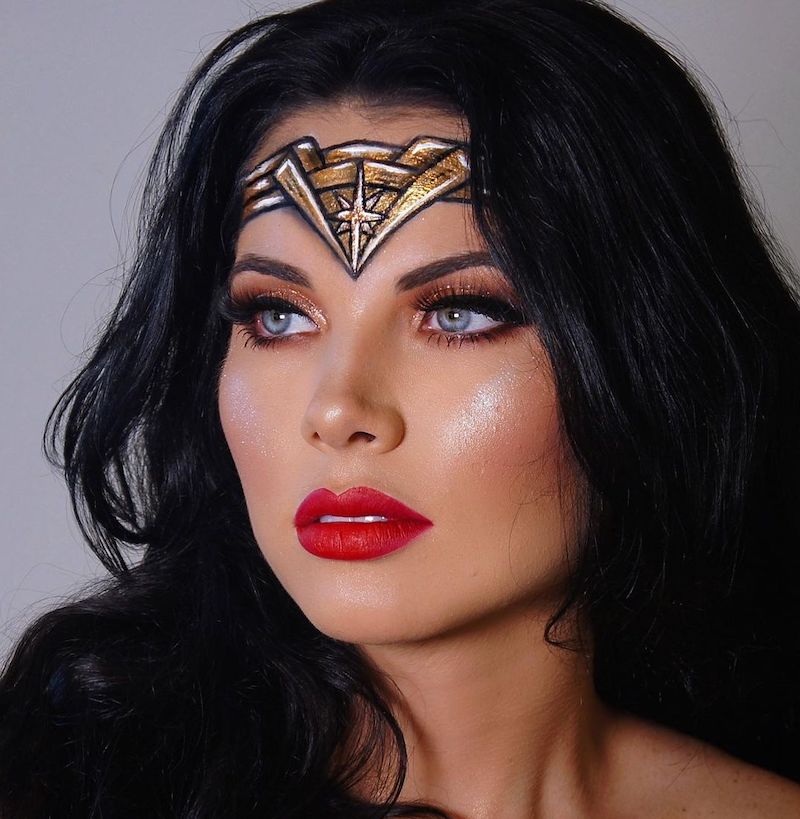 cliomakeup-trucco-carnevale-2021-teamclio-wonder-woman