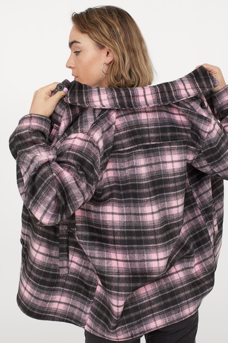 Cliomakeup-giacche-primaverili-hm-Giacca-camicia-oversize-rosa