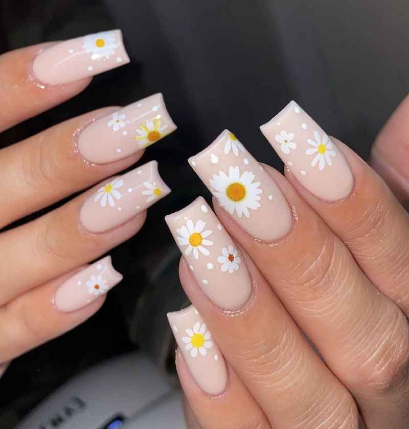 cliomakeup-flower-nails-2021-teamclio-5