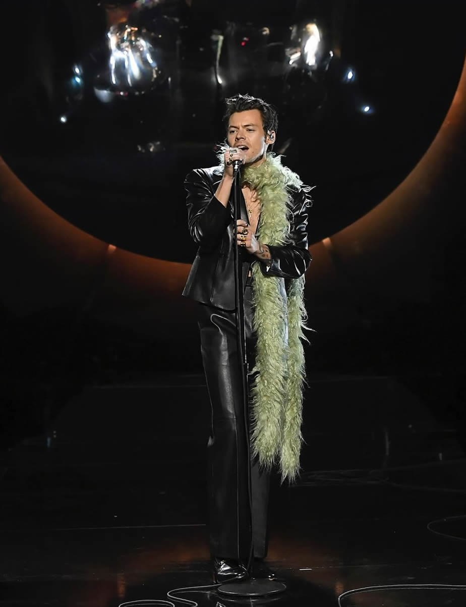 cliomakeup-grammy-2021-look-4-harrystyles