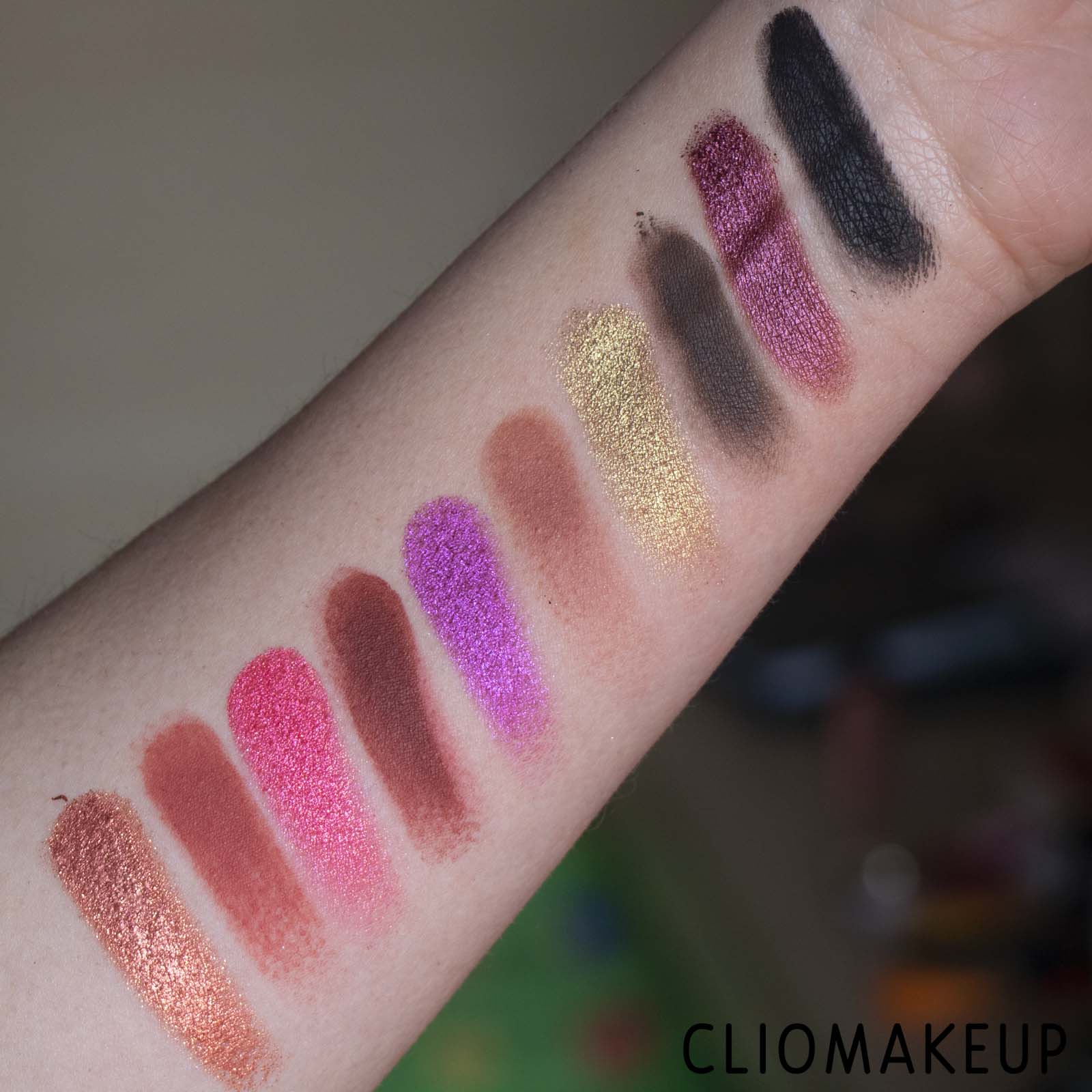 cliomakeup-recensione-Palette-By-Beauty-Bay-New-Romantic-20-Colour-Palette-8