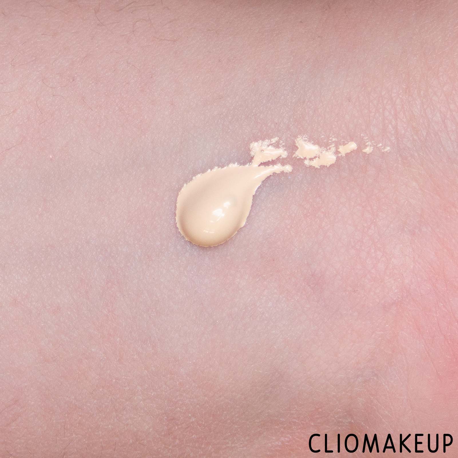 cliomakeup-recensione-cc-cream-revolution-pro-cc-cream-perfecting-foundation-spf-30-6