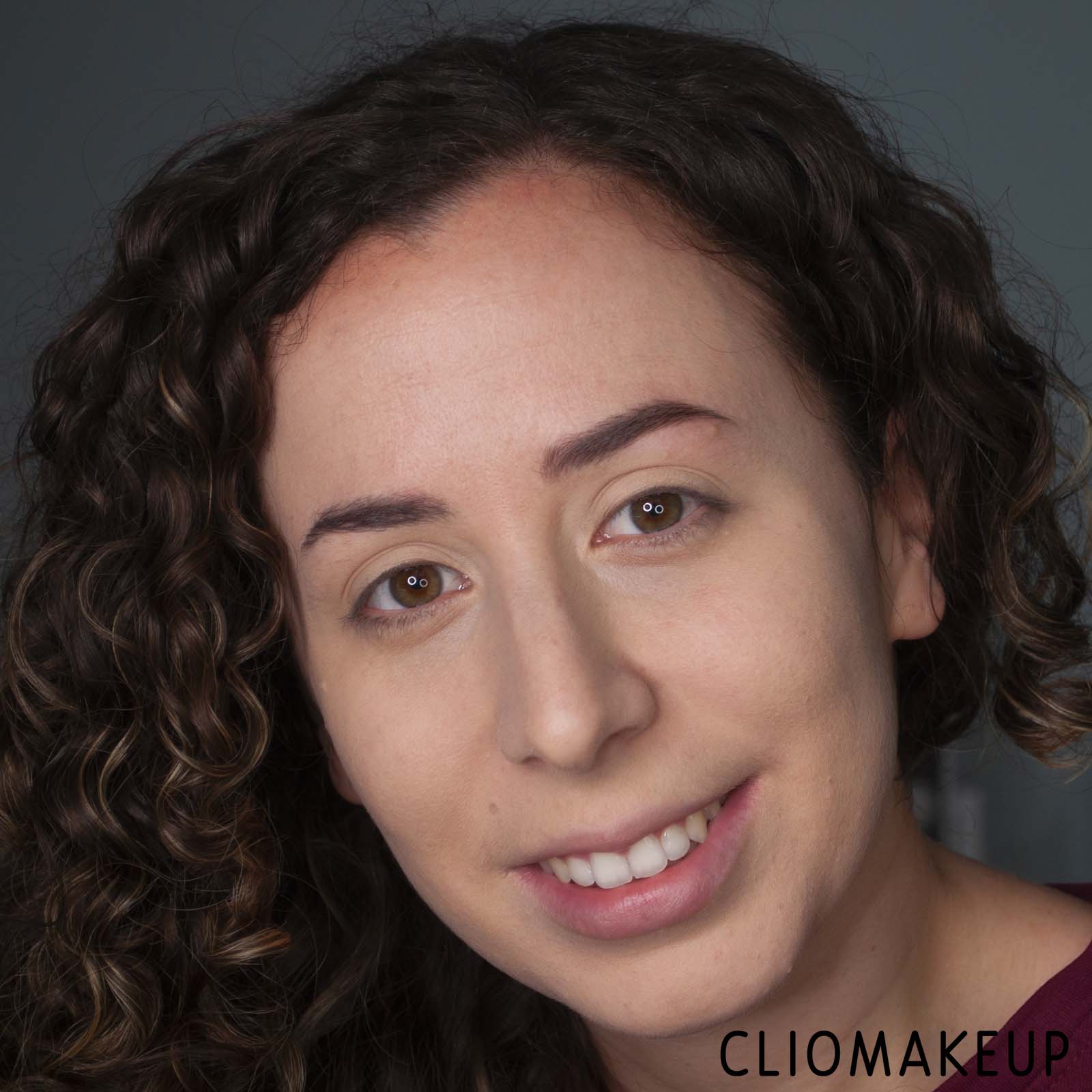 cliomakeup-recensione-fondotinta-sephora-best-skin-ever-fondotinta-perfezionante-naturale-a-lunga-durata-11