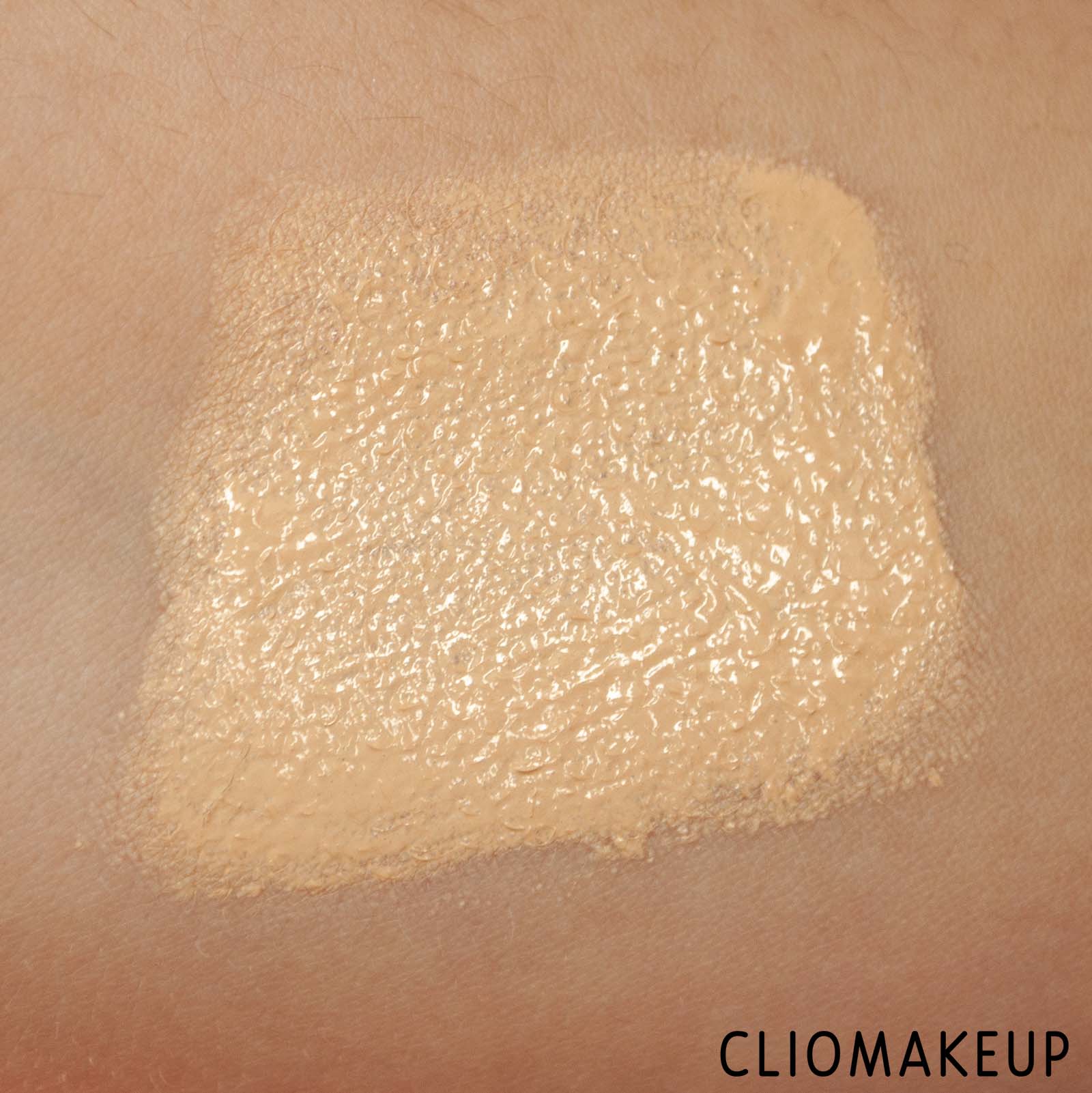 cliomakeup-recensione-fondotinta-sephora-best-skin-ever-fondotinta-perfezionante-naturale-a-lunga-durata-6