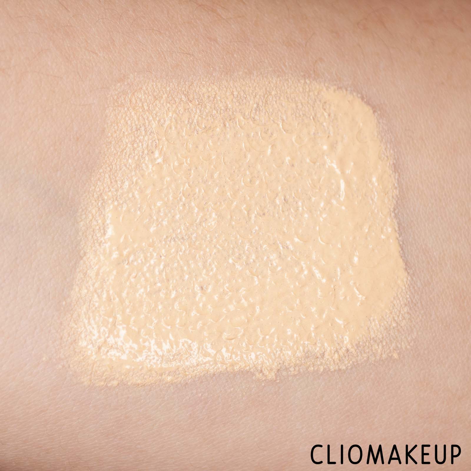 cliomakeup-recensione-fondotinta-sephora-best-skin-ever-fondotinta-perfezionante-naturale-a-lunga-durata-7