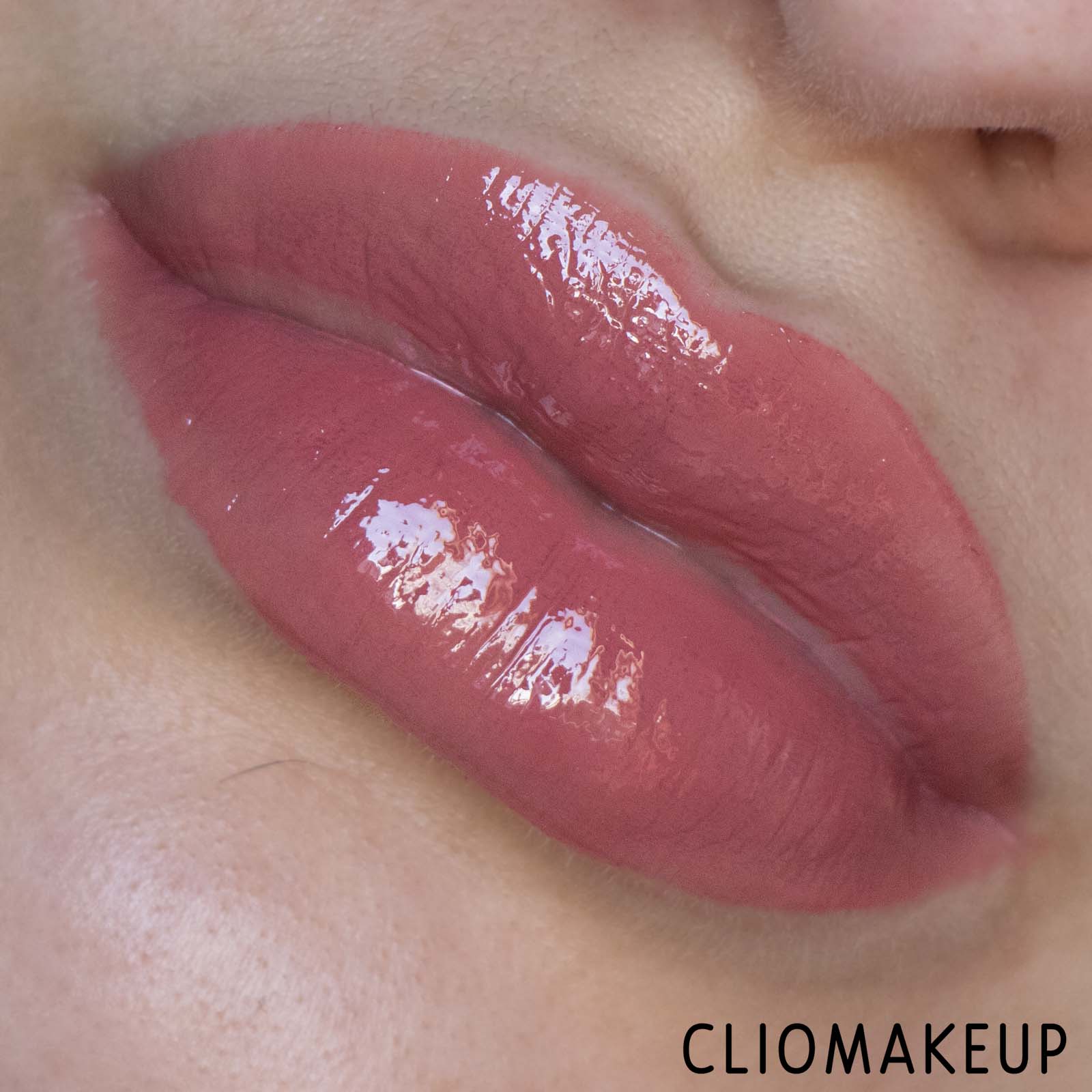 cliomakeup-recensione-gloss-Catrice-Volumizing-Lip-Booster-Full-Color-10