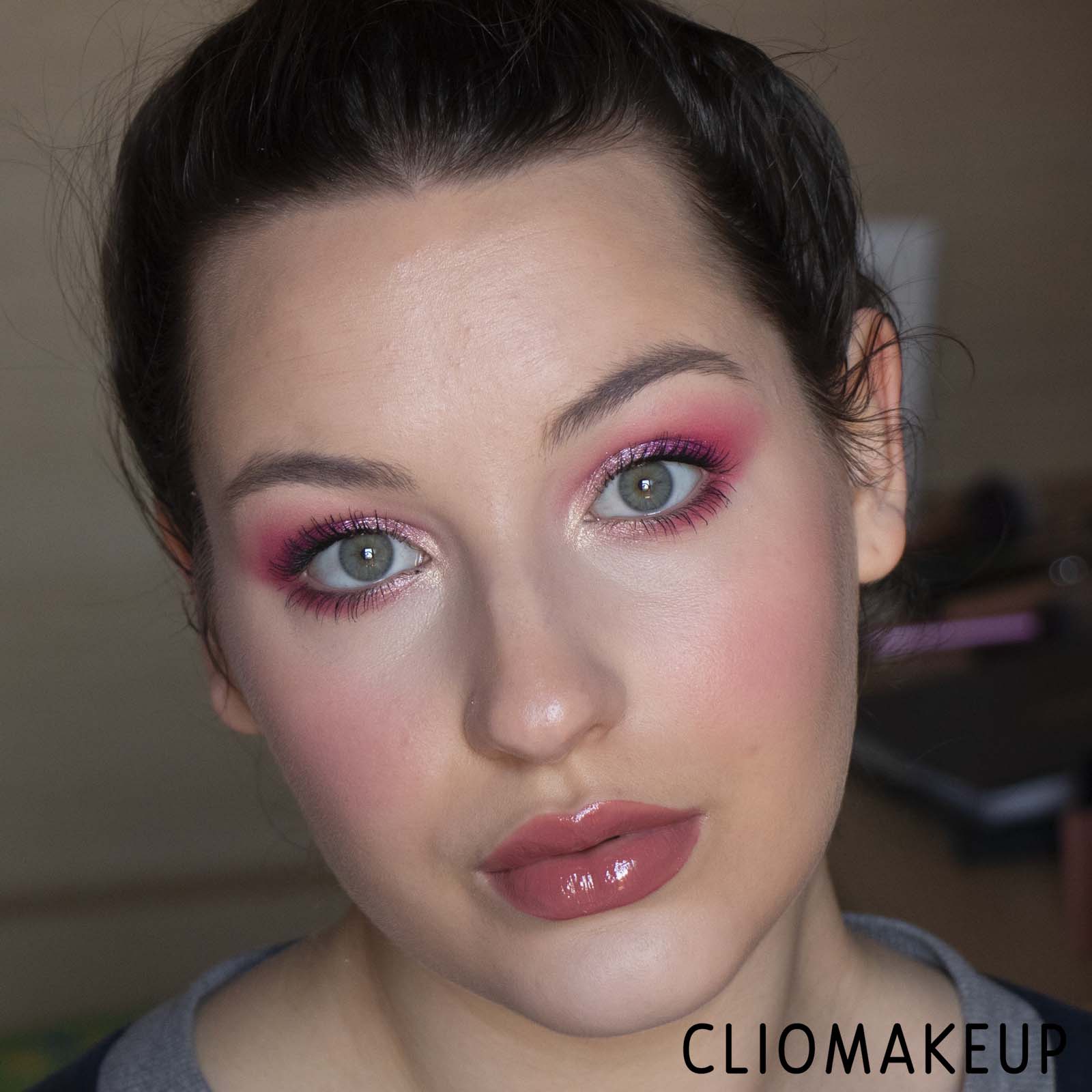 cliomakeup-recensione-gloss-Catrice-Volumizing-Lip-Booster-Full-Color-12