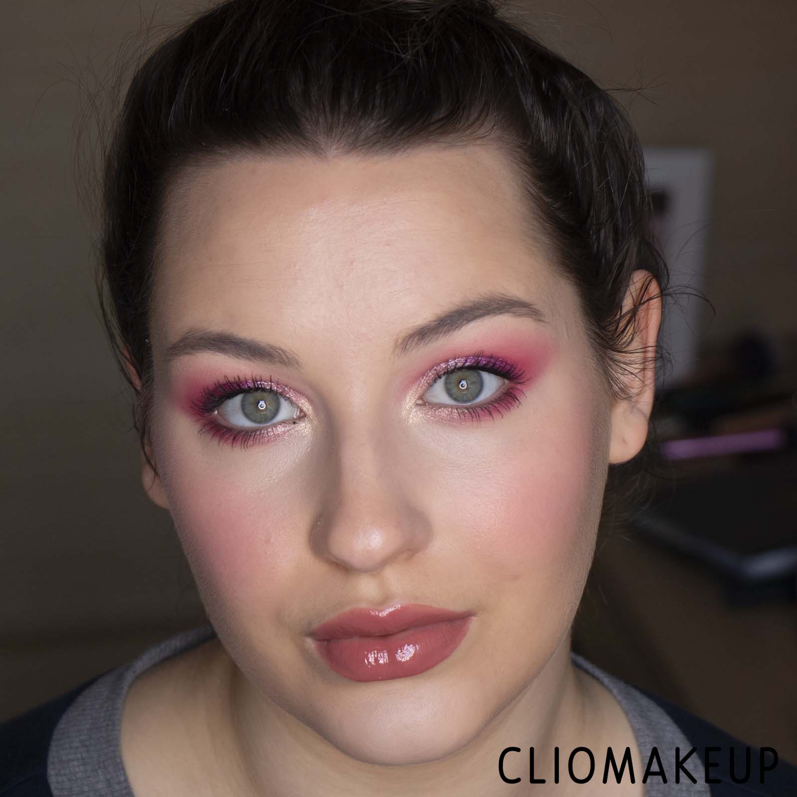 cliomakeup-recensione-gloss-Catrice-Volumizing-Lip-Booster-Full-Color-13