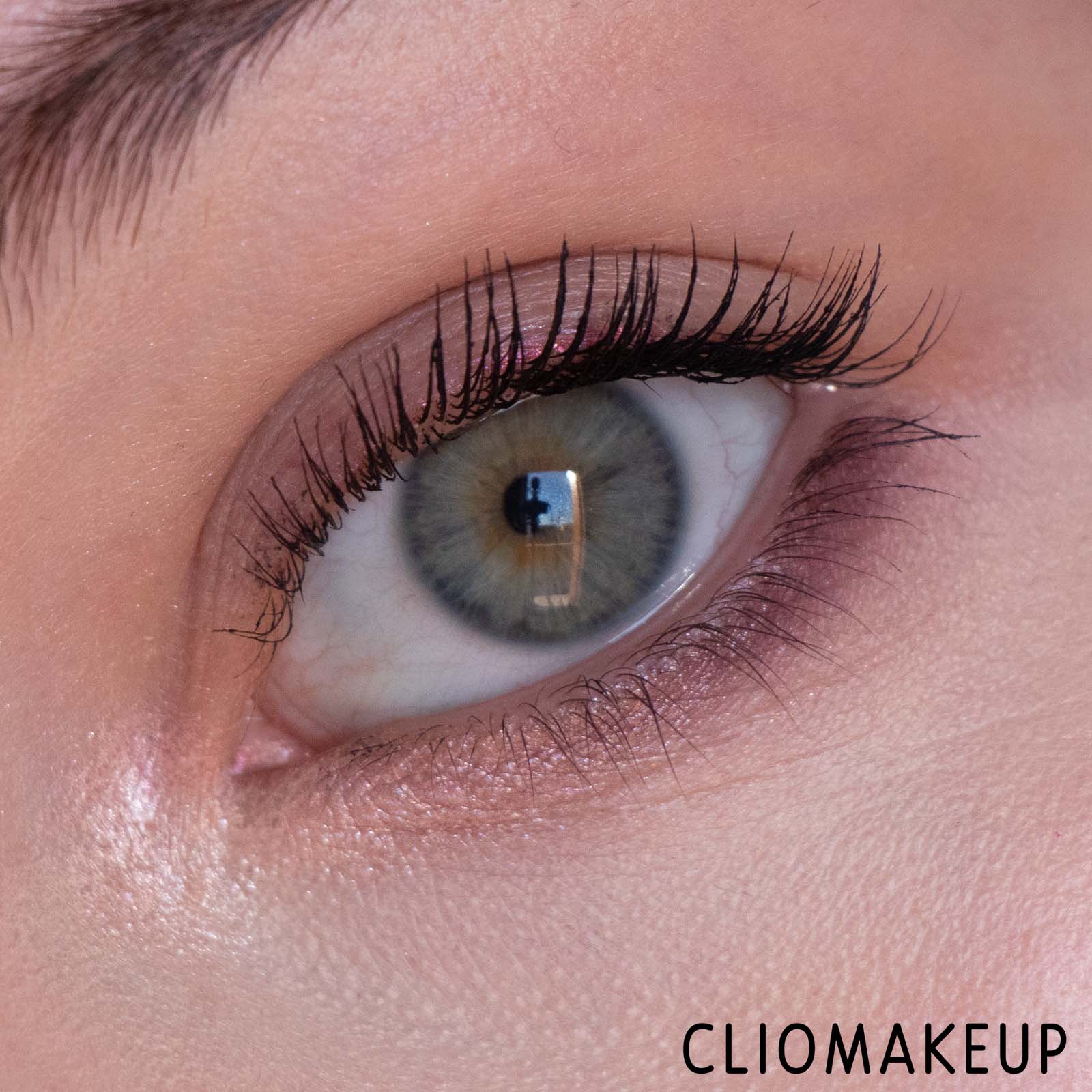 cliomakeup-recensione-mascara-Catrice-Eyeconista-High-Volume-High-Care-Mascara-10