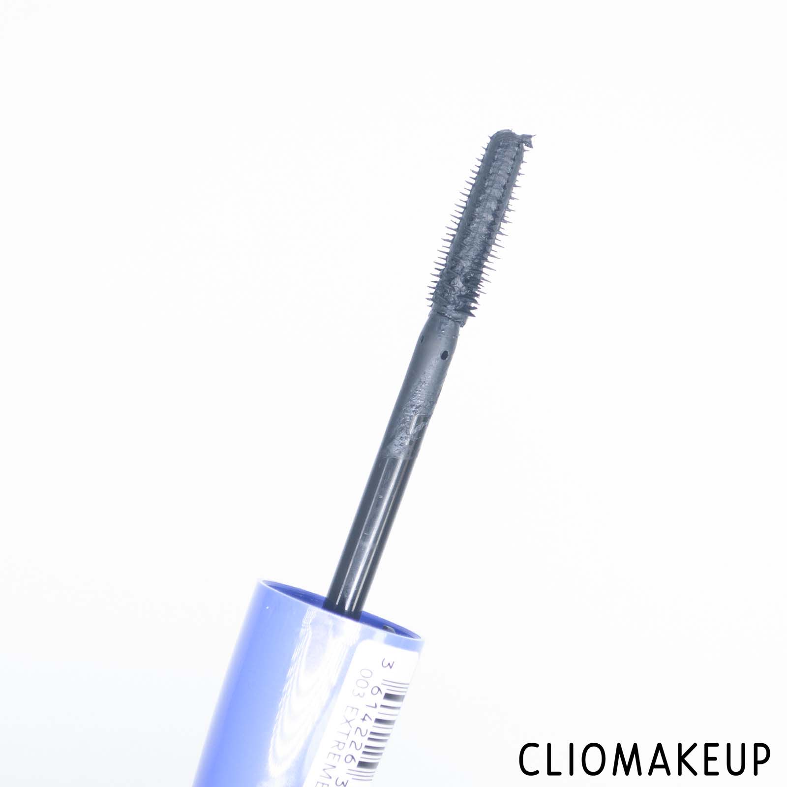 cliomakeup-recensione-mascara-rimmel-scandaleyes-wow-wings-extreme-black-mascara-5