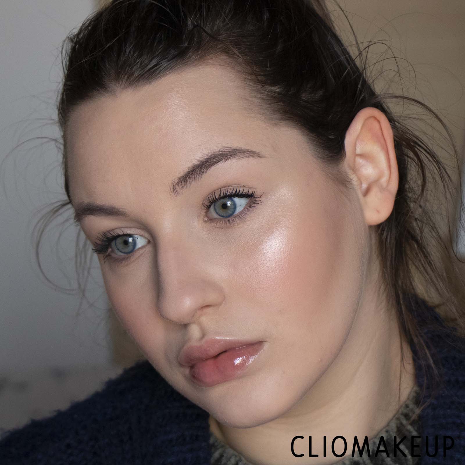 cliomakeup-recensione-olio-labbra-Kiko-Ray-Of-Love-Nourishing-Lip-Oil-14