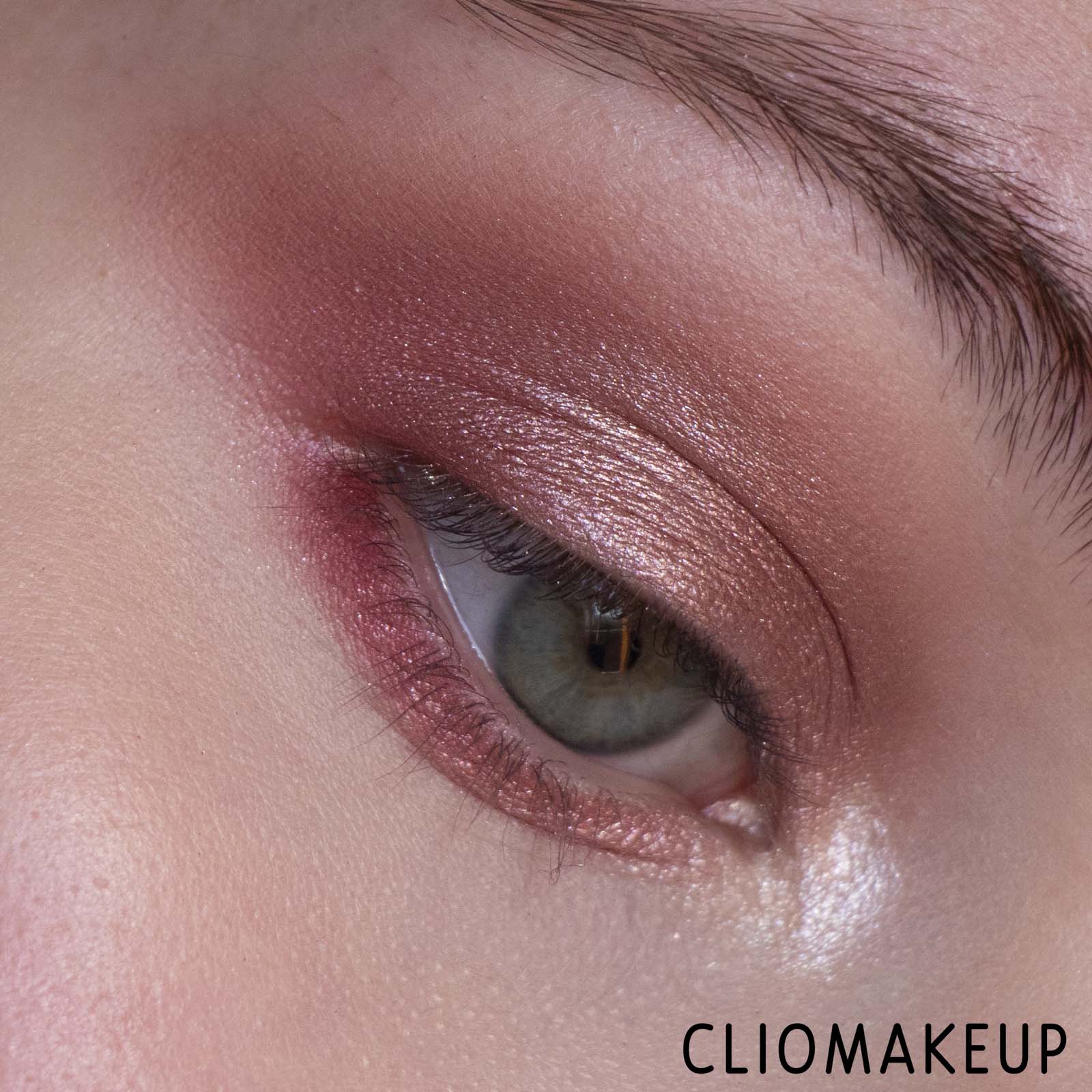 cliomakeup-recensione-palette-Essence-Daily-Dose-Of-Love-Eyeshadow-Palette-10