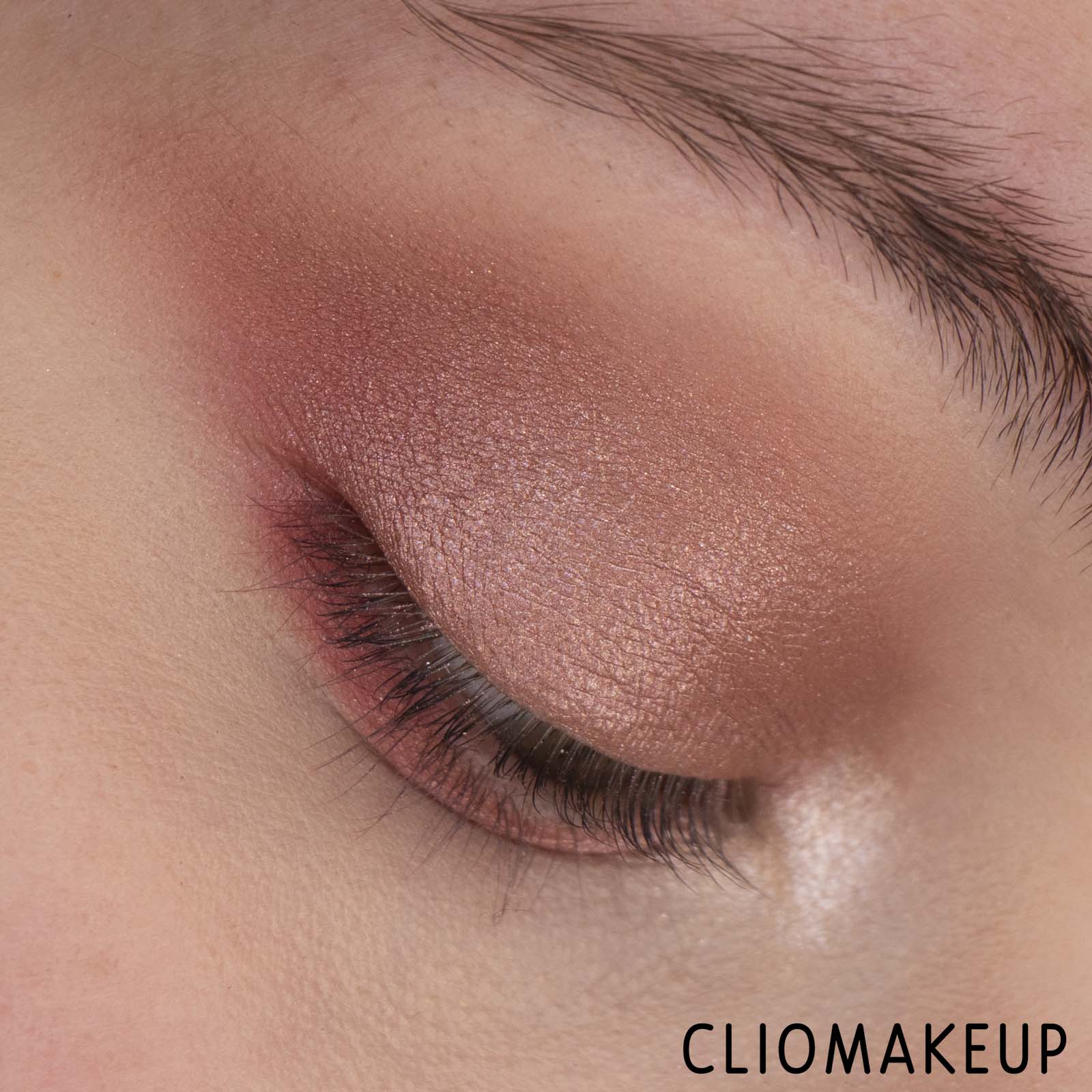 cliomakeup-recensione-palette-Essence-Daily-Dose-Of-Love-Eyeshadow-Palette-12