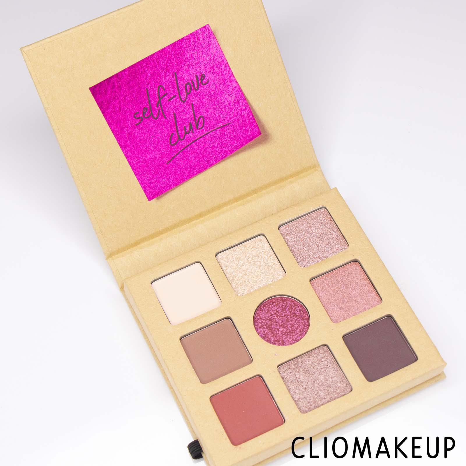 cliomakeup-recensione-palette-Essence-Daily-Dose-Of-Love-Eyeshadow-Palette-4