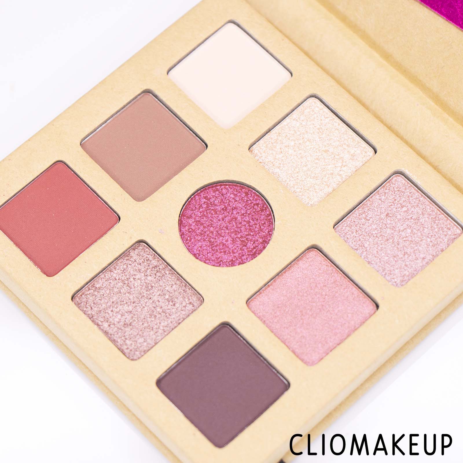 cliomakeup-recensione-palette-Essence-Daily-Dose-Of-Love-Eyeshadow-Palette-5