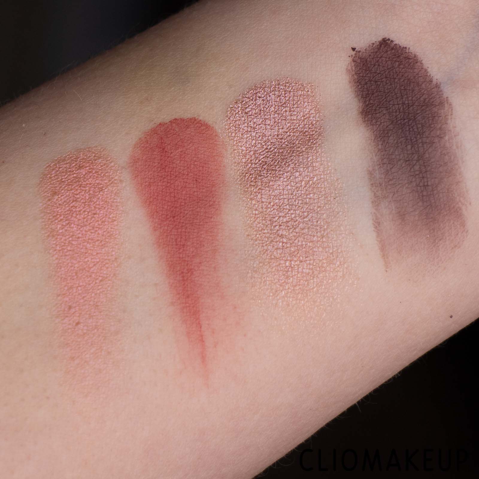 cliomakeup-recensione-palette-Essence-Daily-Dose-Of-Love-Eyeshadow-Palette-9