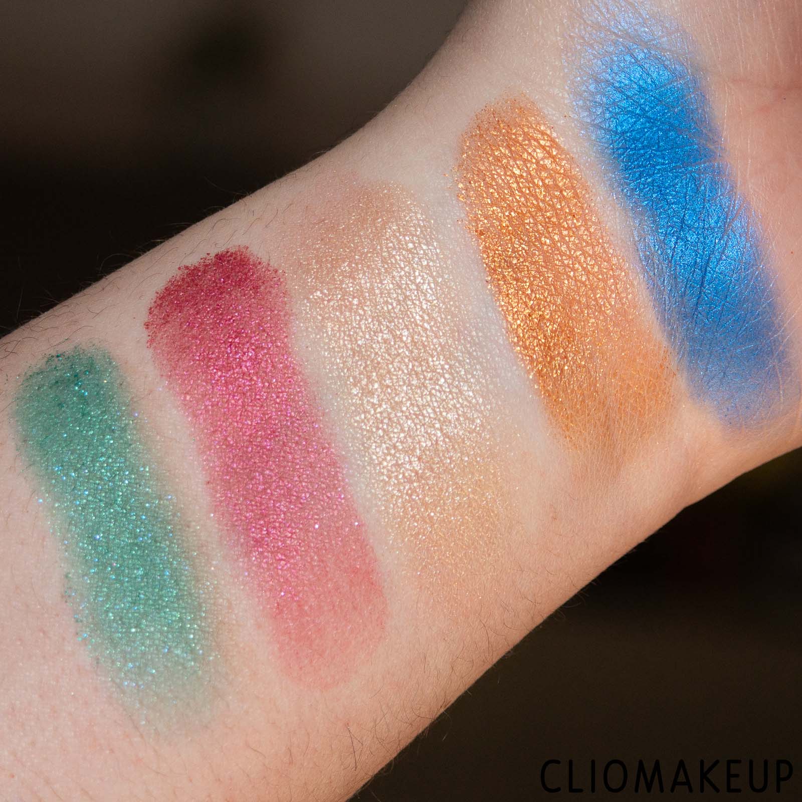 cliomakeup-recensione-palette-essence-daily-dose-of-power-eyeshadow-palette-6