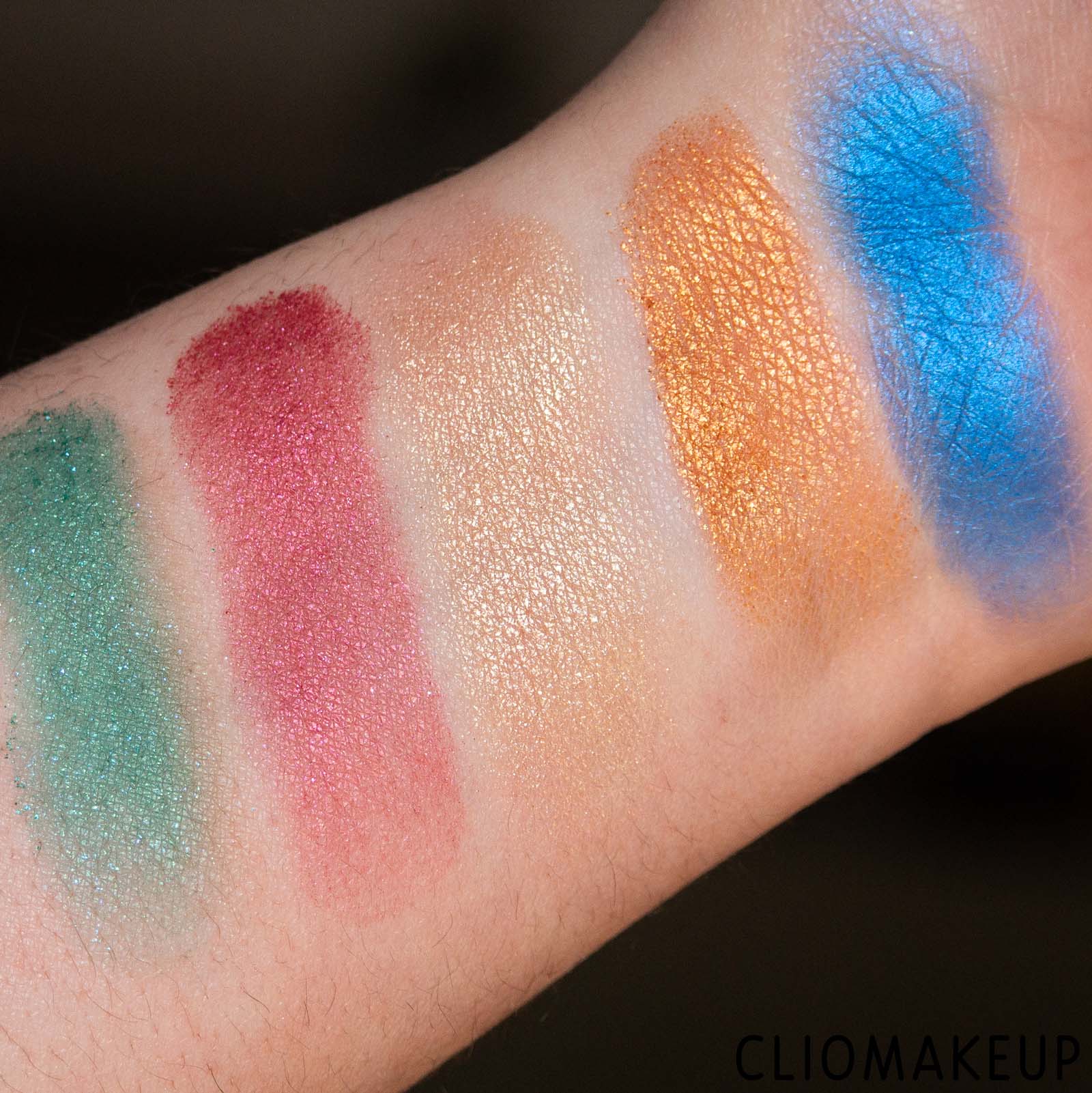 cliomakeup-recensione-palette-essence-daily-dose-of-power-eyeshadow-palette-7