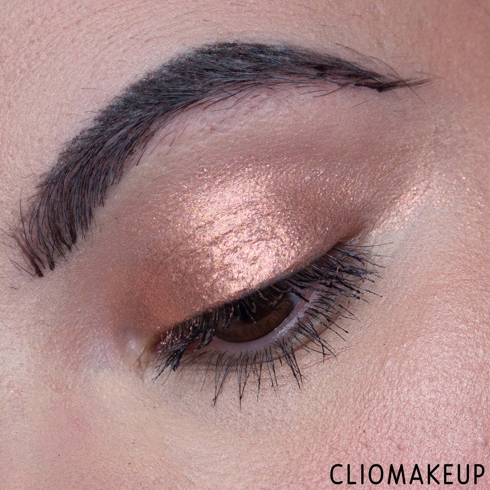 cliomakeup-recensione-palette-revolution-pro-ultimate-eye-look-palette-so-jaded-12