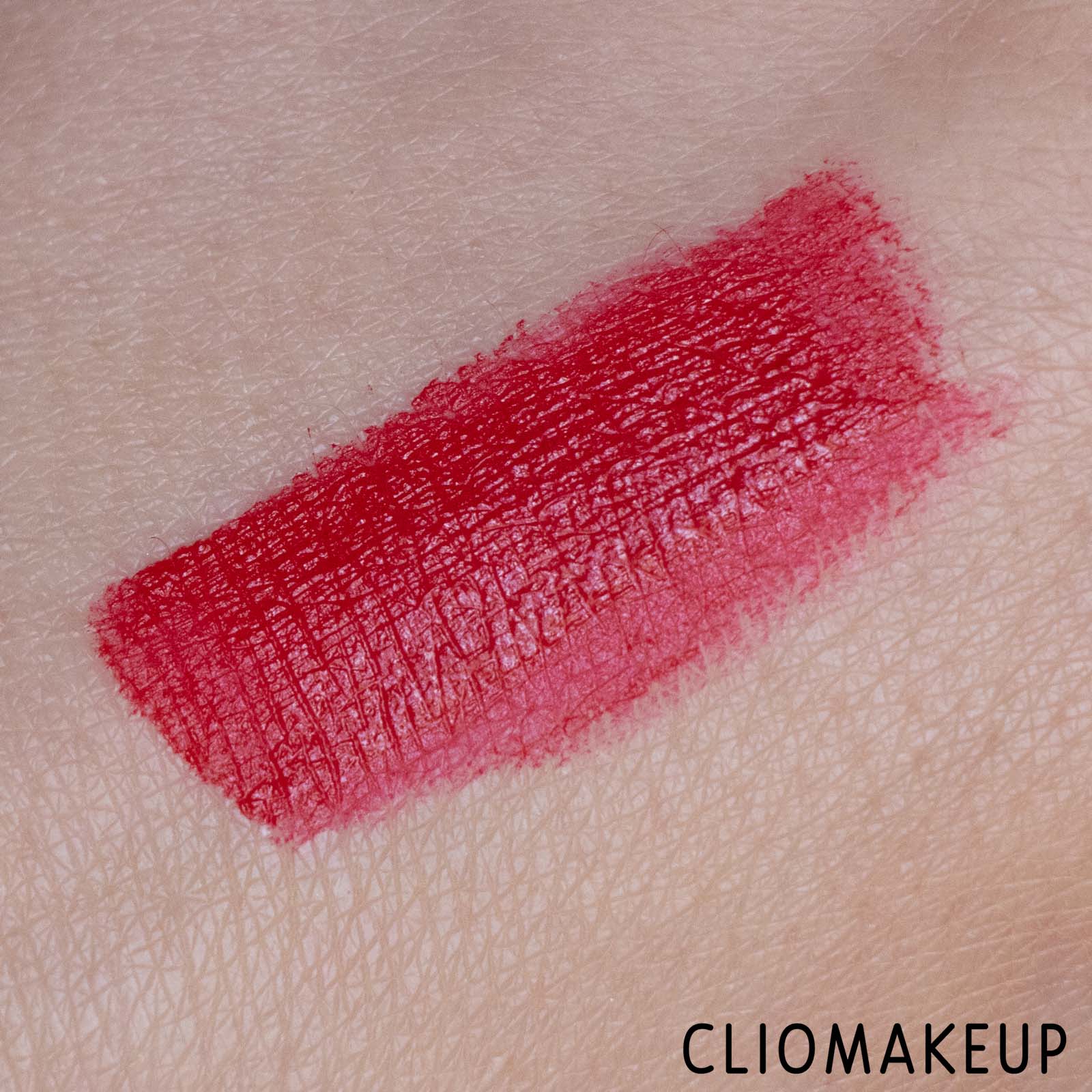 cliomakeup-Recensione-Rossetto-Wycon-Lilitech-Invasion-Tech-Lips-Lip-Mousse-6