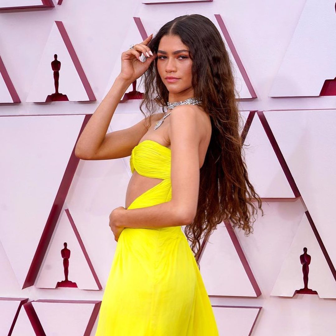 cliomakeup-oscar-2021-2-zendaya