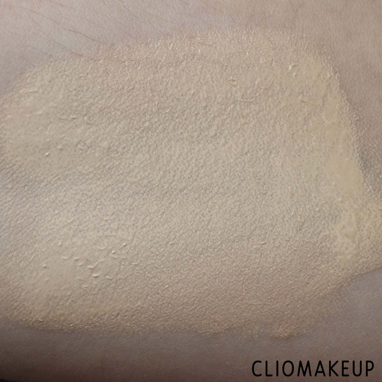 cliomakeup-recensione-fondotinta-shiseido-synchro-skin-glow-luminizing-fluid-foundation-spf-20-8