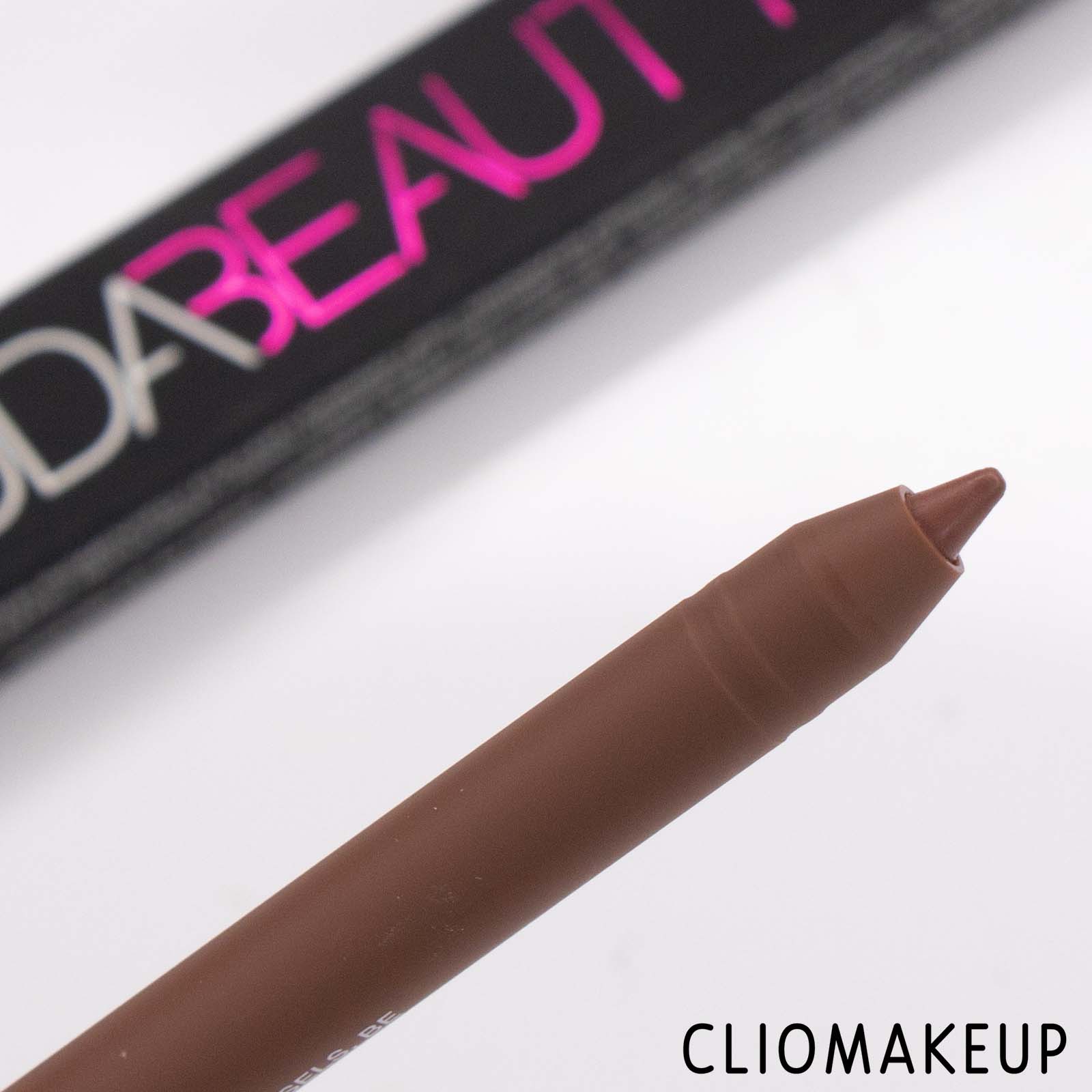 Cliomakeup-Recensione-matita-labbra-Huda-Beauty-Lip-Contour-2.0-Automatic-Lip-Pencil-4