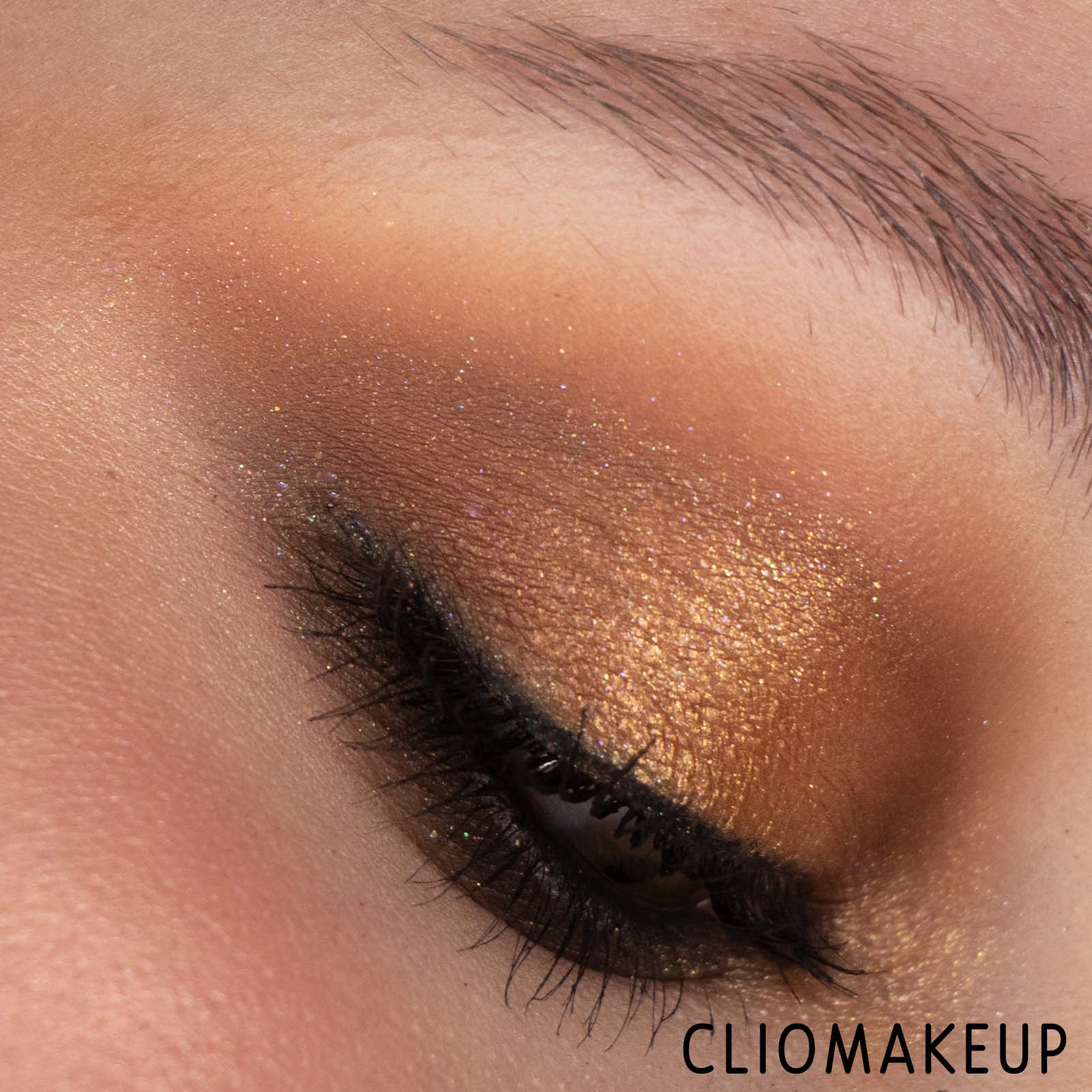 Cliomakeup-recensione-palette-Huda-Beauty-Toffee-Brown-Eyeshadow-Palette-15