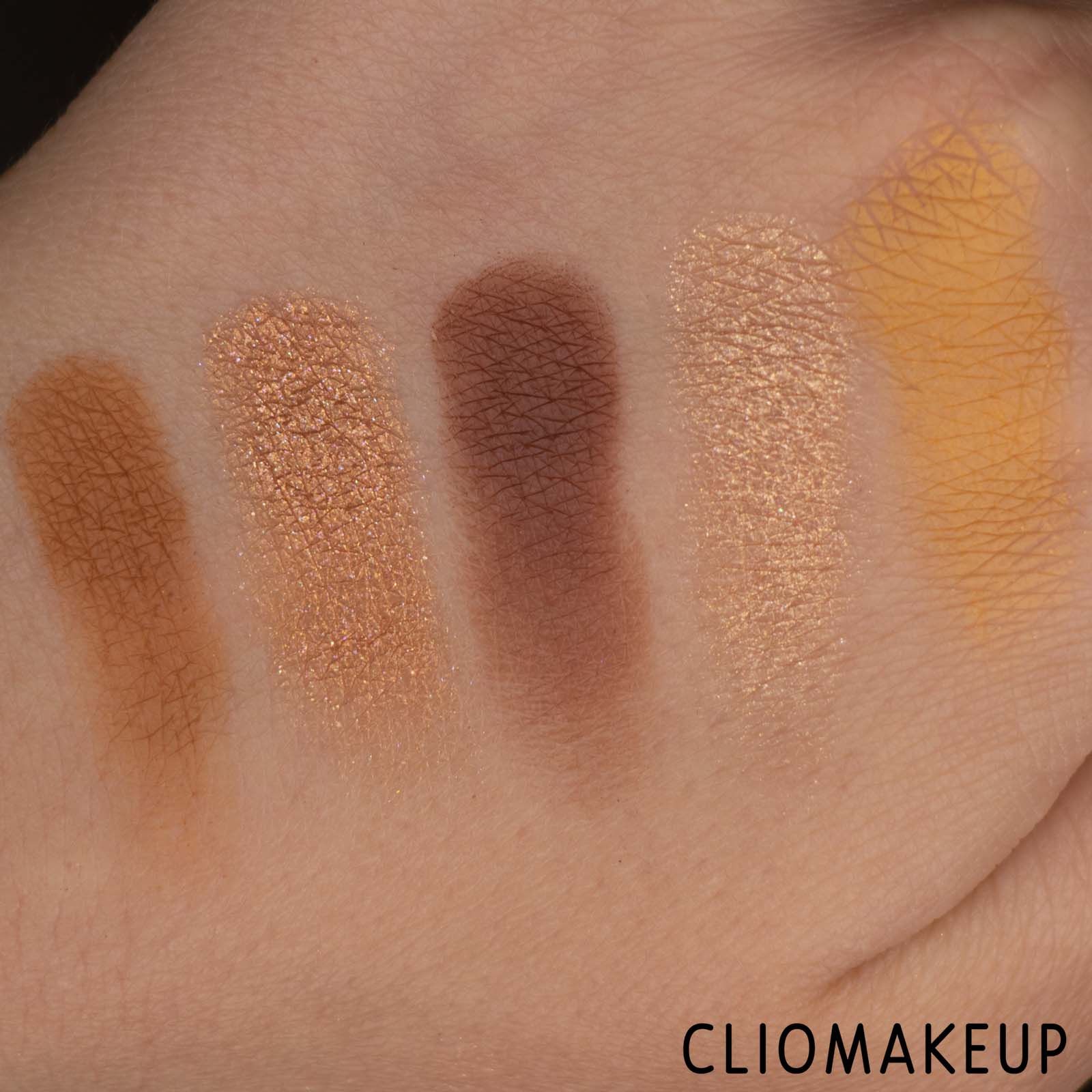 Cliomakeup-recensione-palette-Huda-Beauty-Toffee-Brown-Eyeshadow-Palette-7