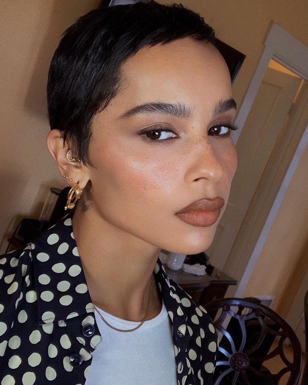 Cliomakeup-tendenza-overlining-zoe-kravitz