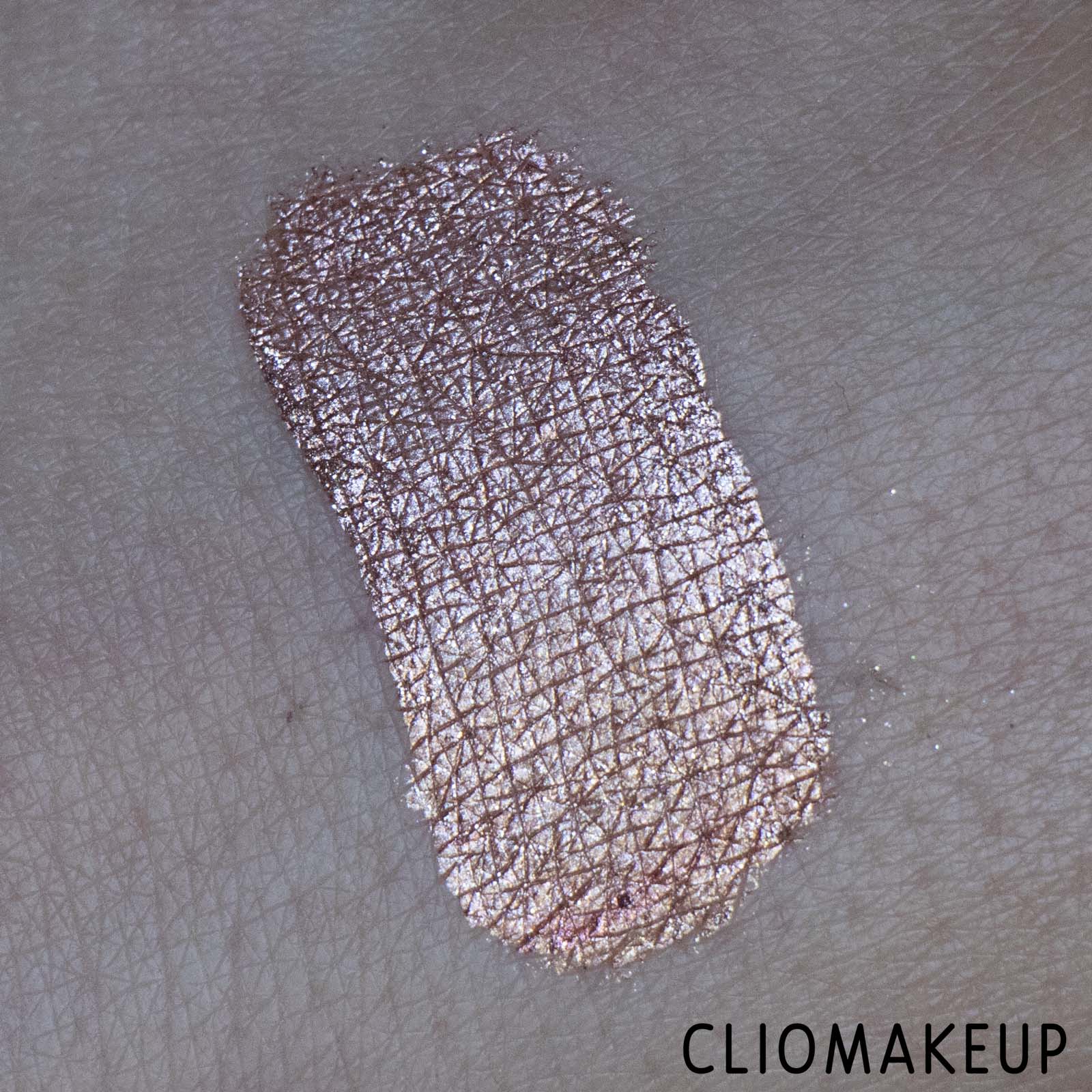 Recensione-Ombretto-Liquido-Kiko-Mood-Boost-Glittery-Liquid-Eyeshadow-6