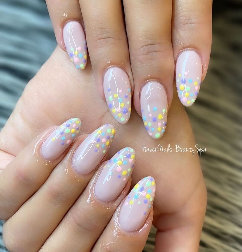 cliomakeup-colori-unghie-primavera-estate-2021-pastel-nail-art